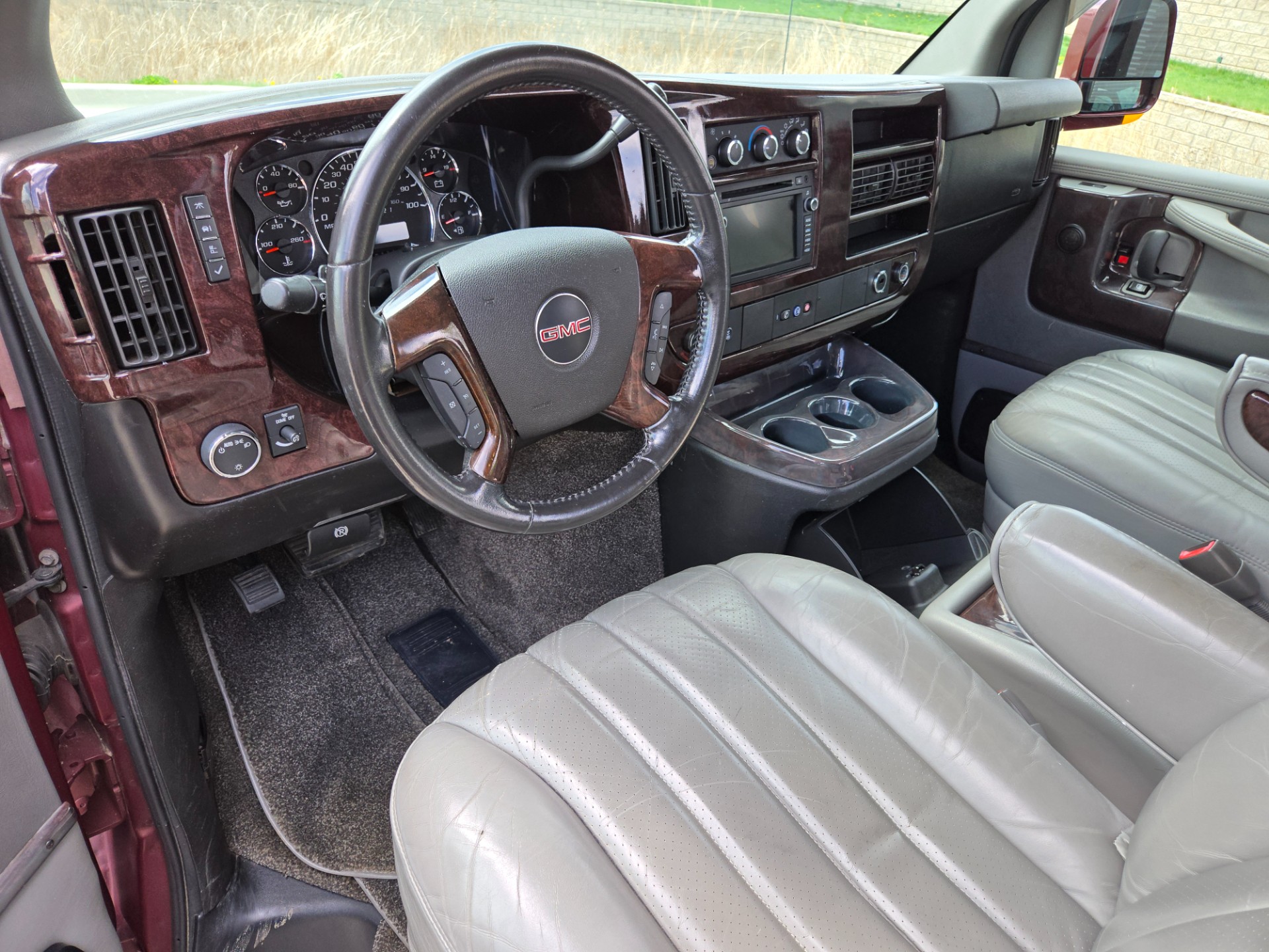 2012 GMC Savana 13