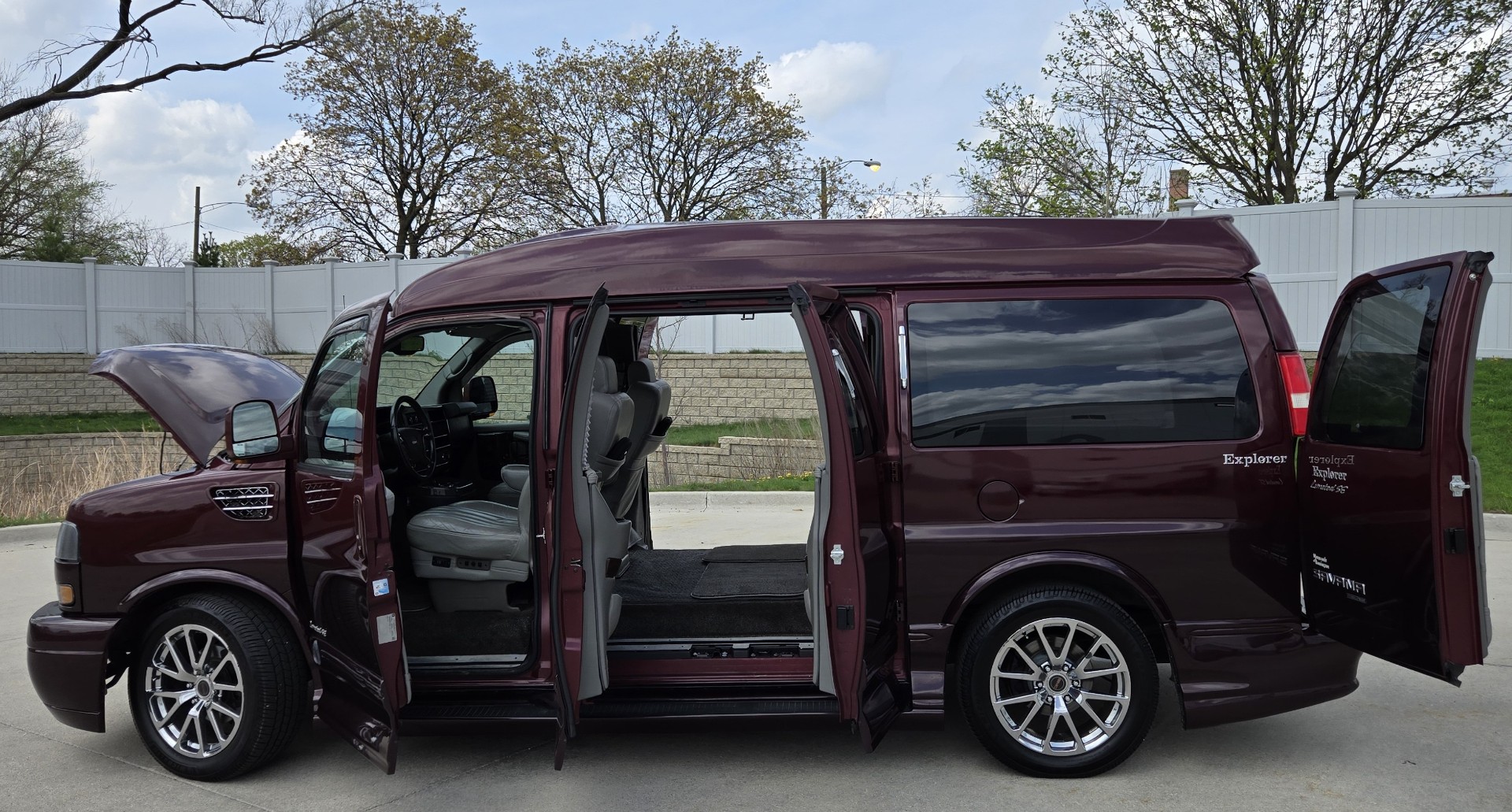 2012 GMC Savana 152