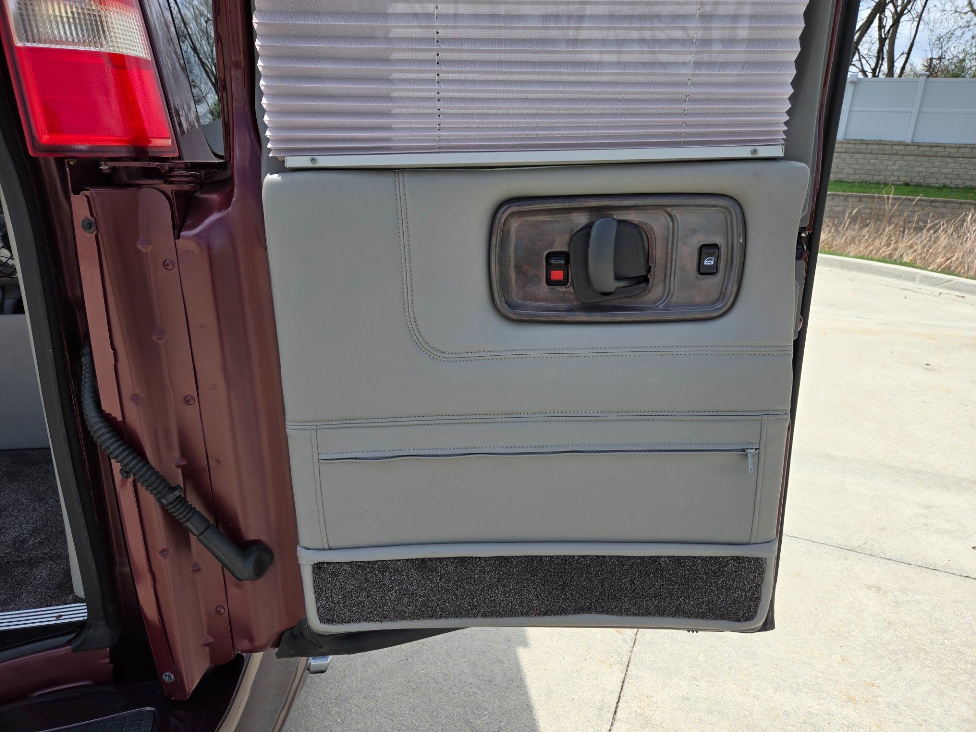 2012 GMC Savana 69
