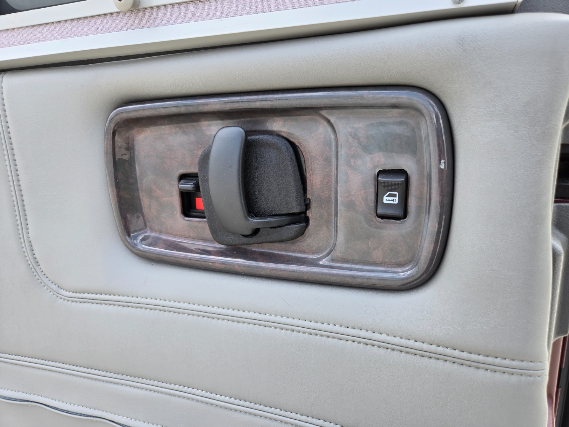 2012 GMC Savana 72