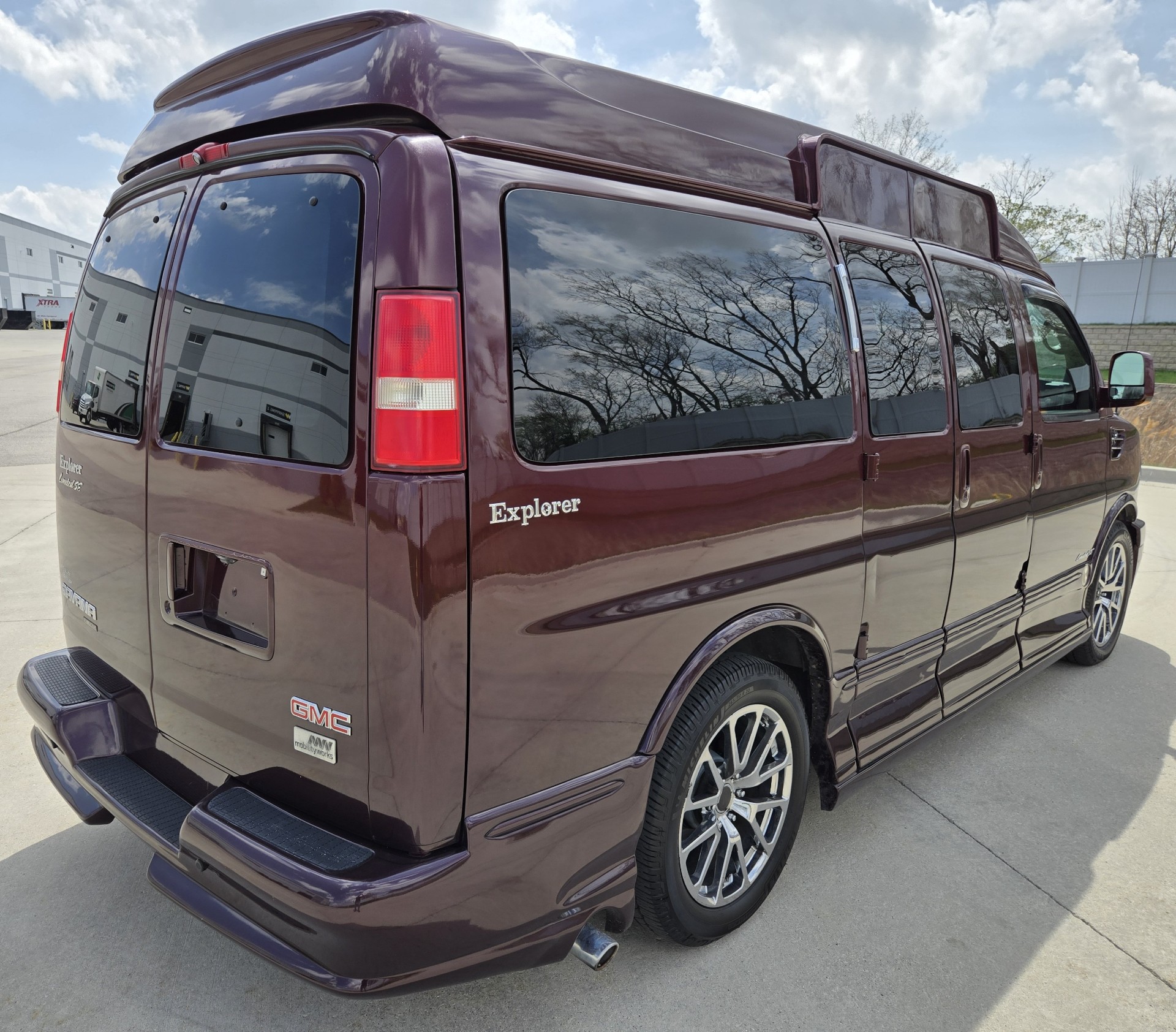 2012 GMC Savana 9