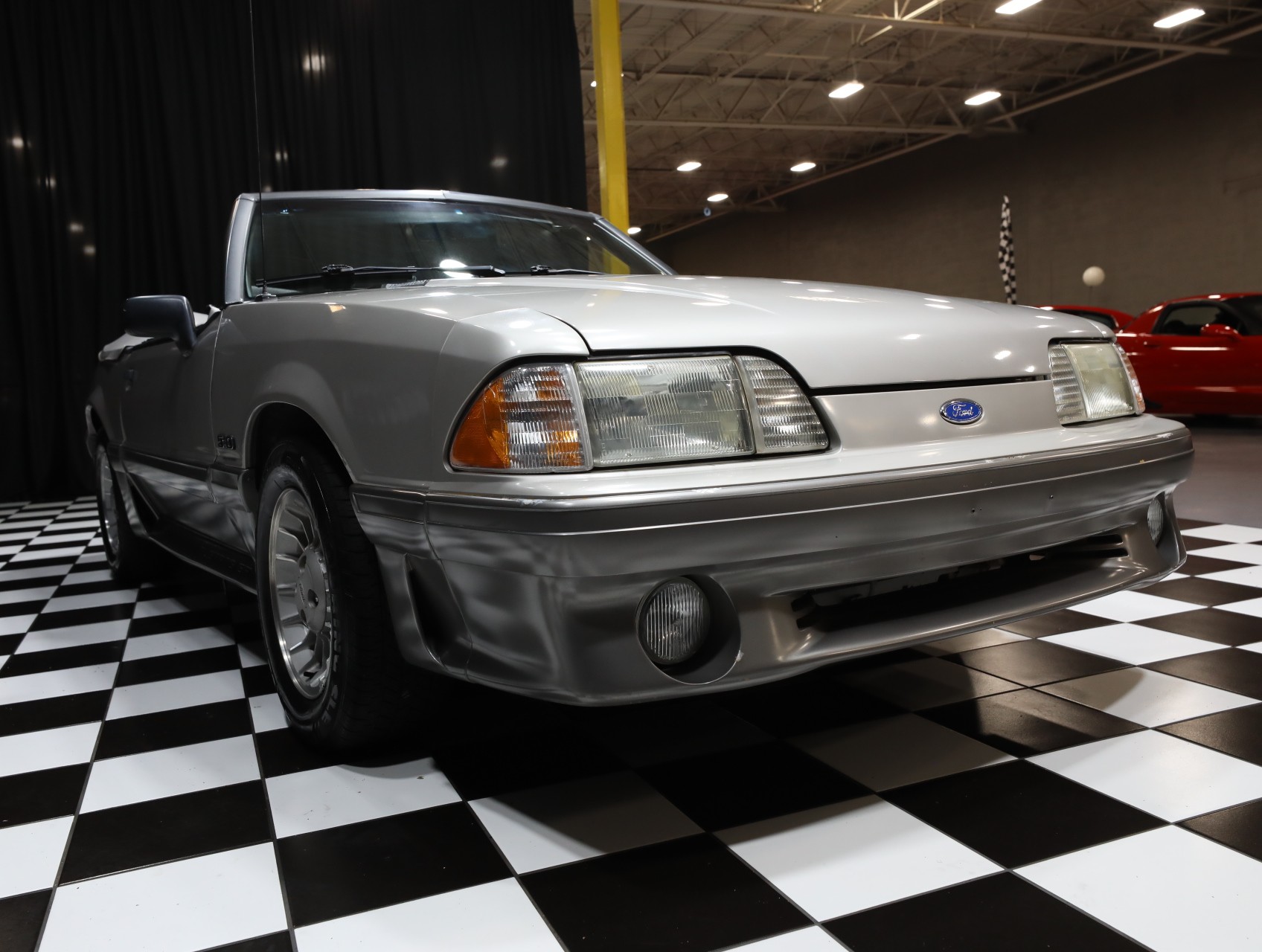 1990 Ford Mustang 20
