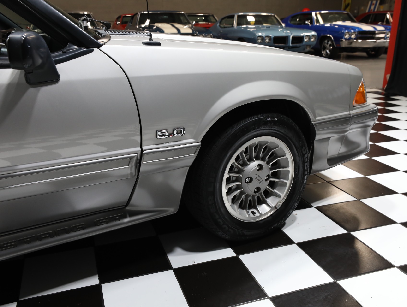 1990 Ford Mustang 21