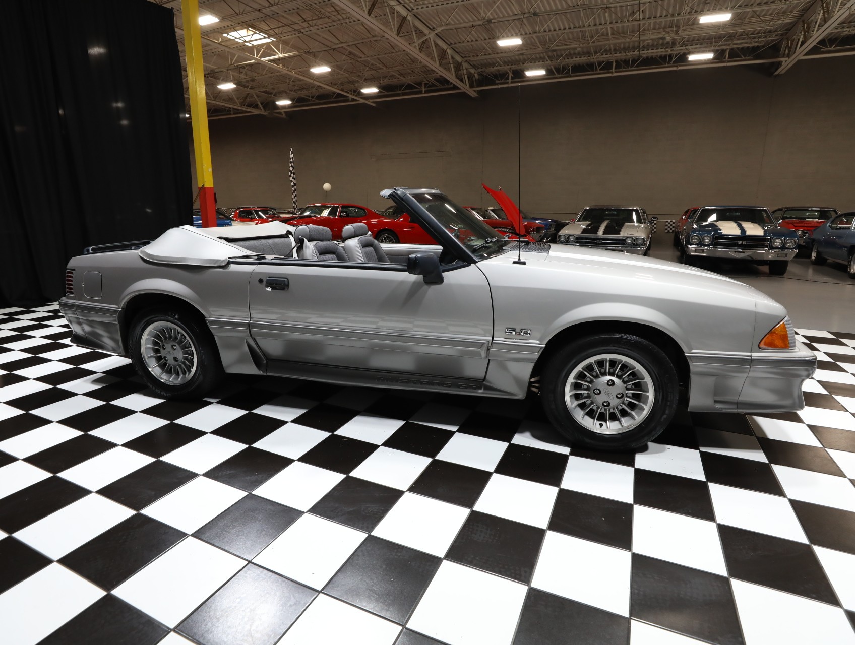 1990 Ford Mustang 23