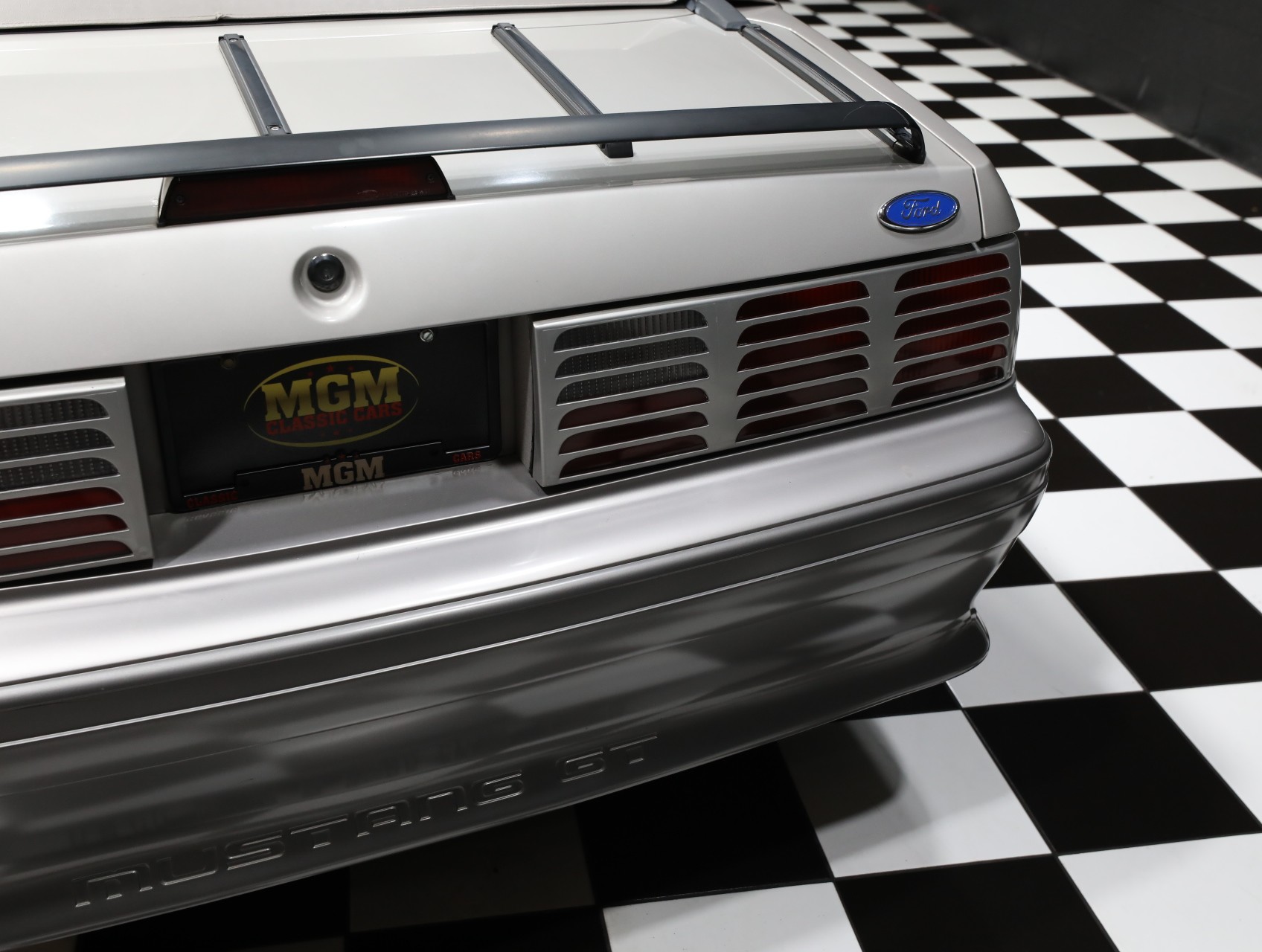 1990 Ford Mustang 27