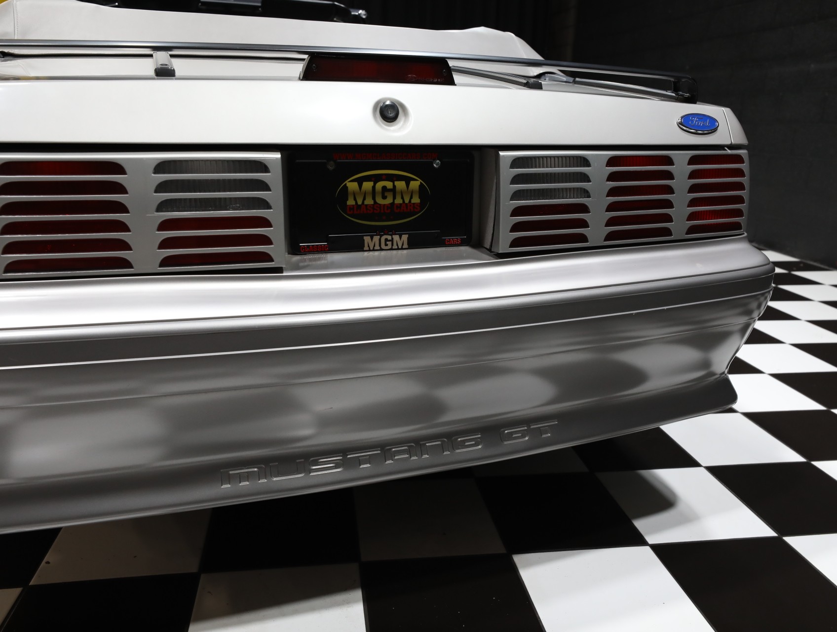 1990 Ford Mustang 29