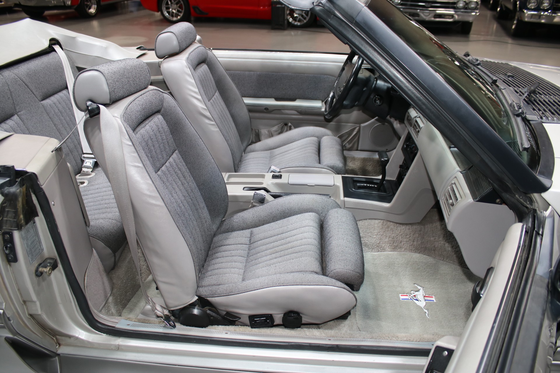 1990 Ford Mustang 49