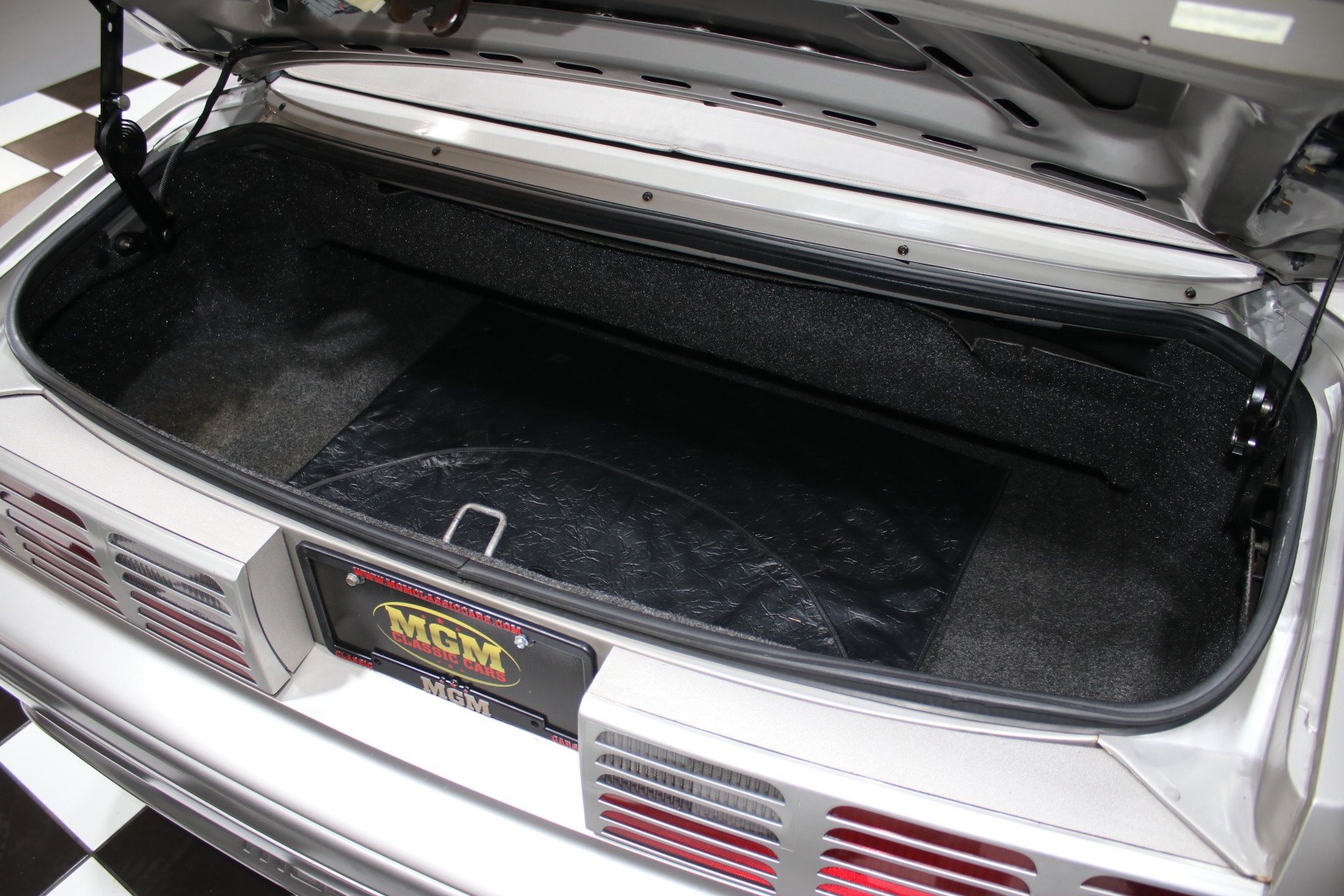 1990 Ford Mustang 5