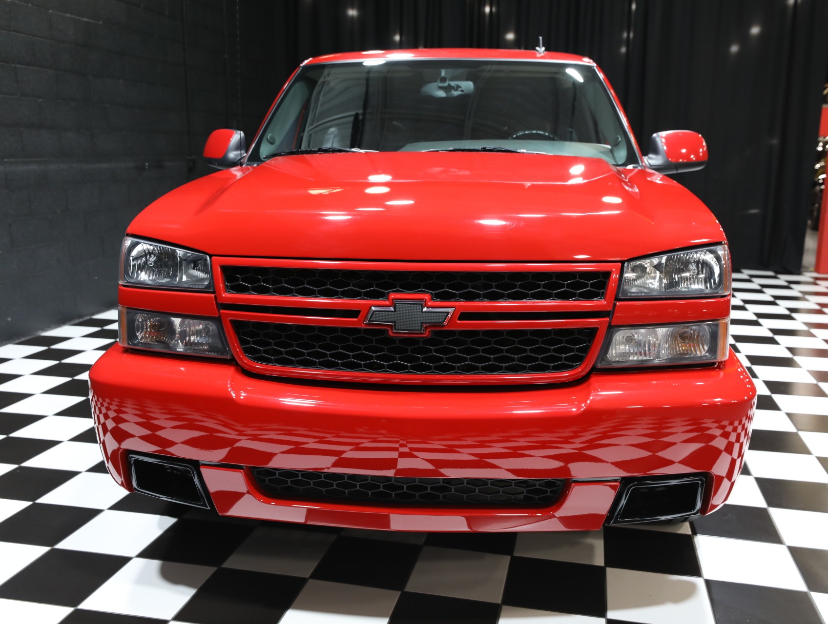 2006 Chevrolet Silverado 1500 SS 11