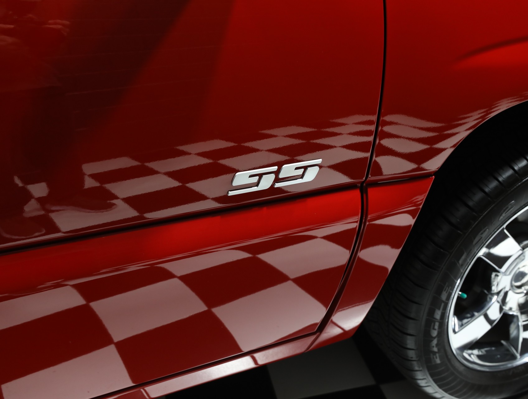 2006 Chevrolet Silverado 1500 SS 17