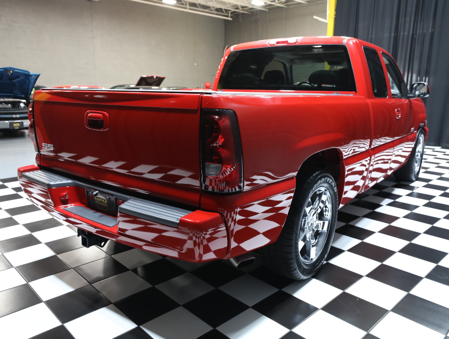 2006 Chevrolet Silverado 1500 SS 21