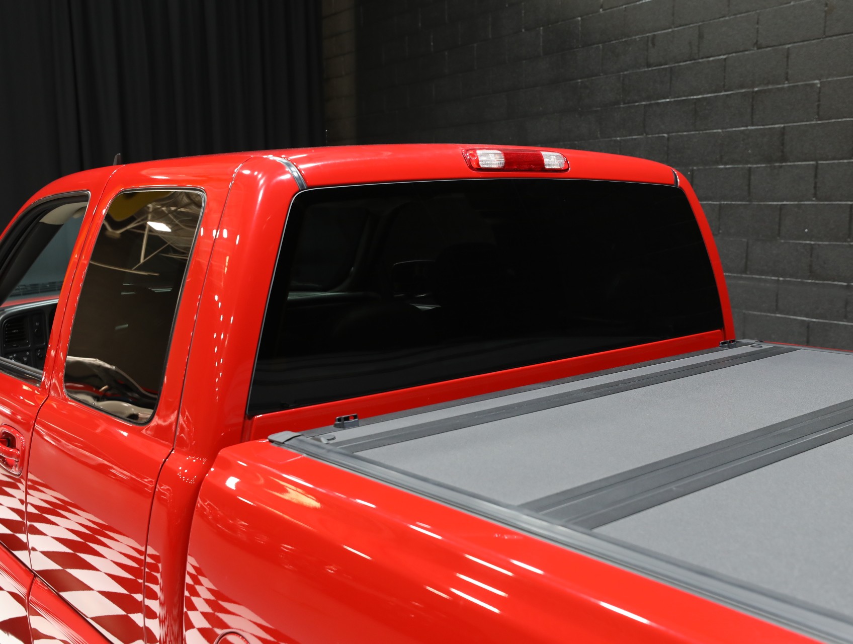 2006 Chevrolet Silverado 1500 SS 31