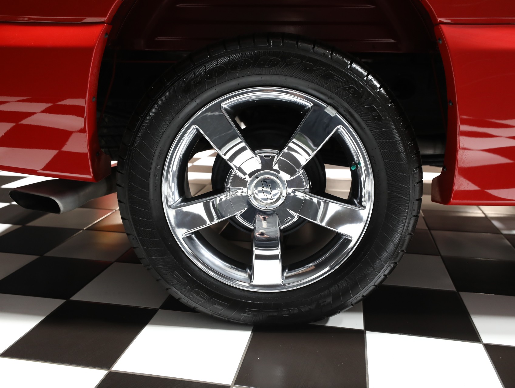 2006 Chevrolet Silverado 1500 SS 38