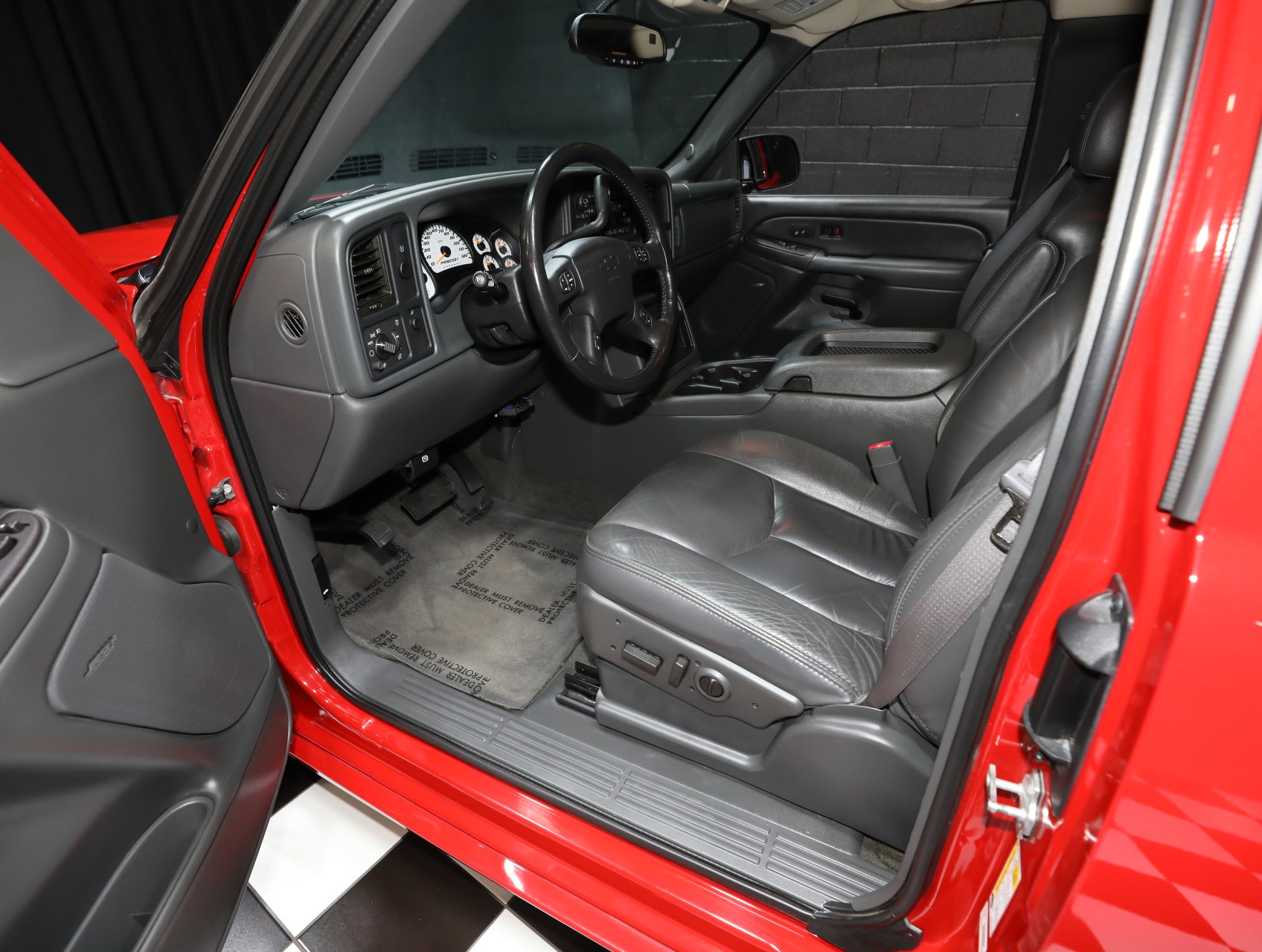 2006 Chevrolet Silverado 1500 SS 3