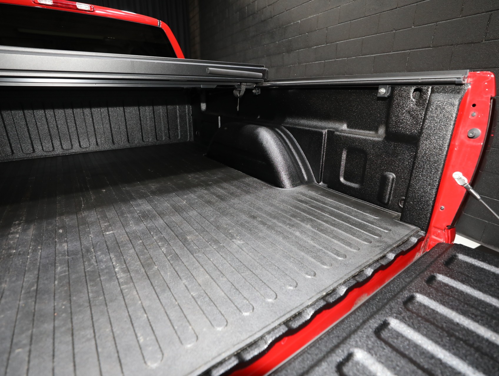 2006 Chevrolet Silverado 1500 SS 48