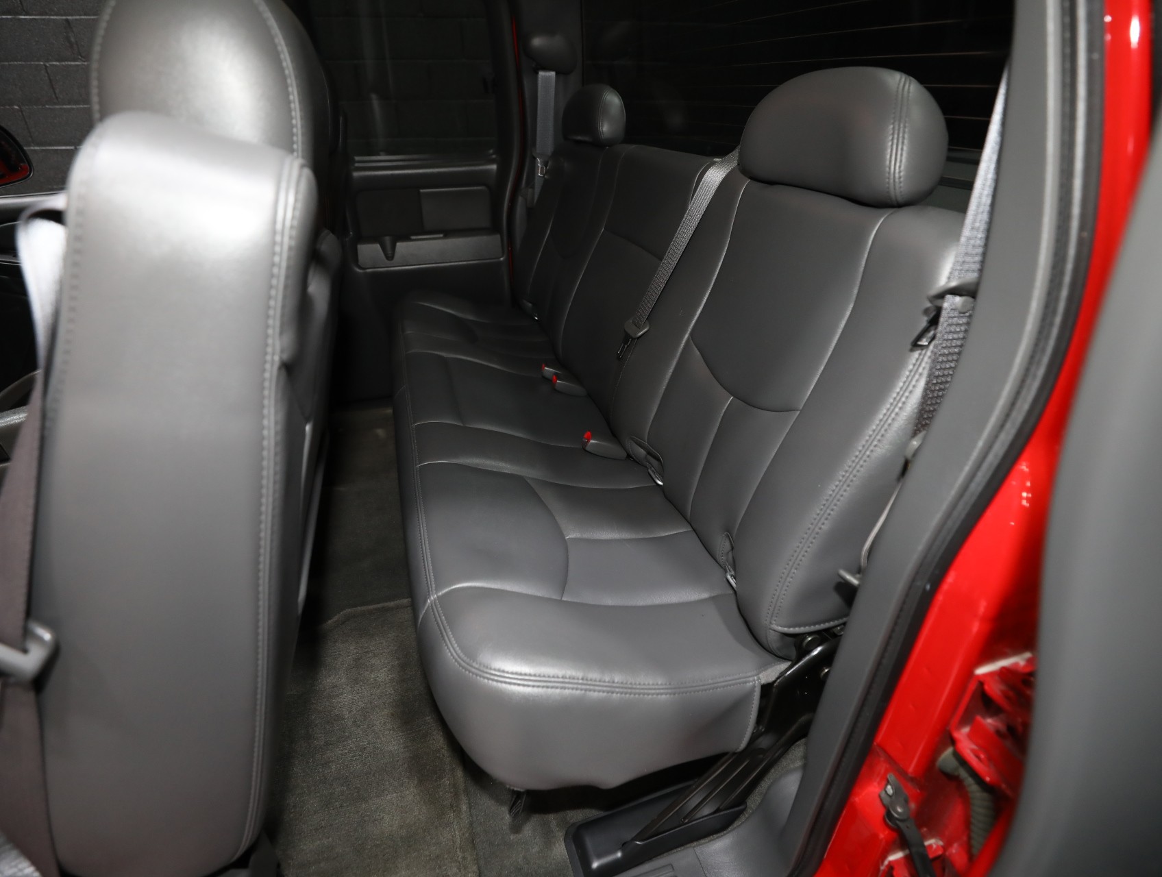 2006 Chevrolet Silverado 1500 SS 4