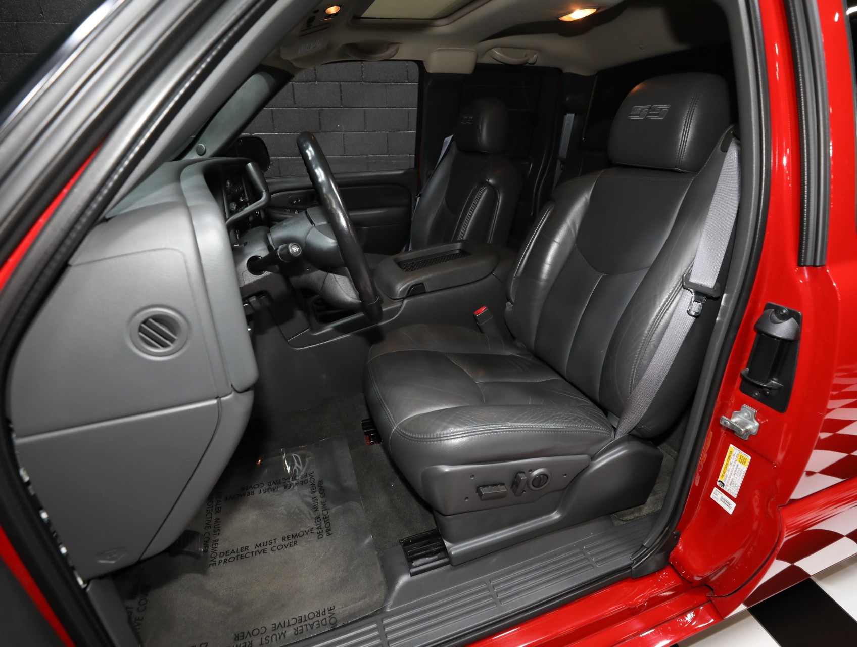 2006 Chevrolet Silverado 1500 SS 58