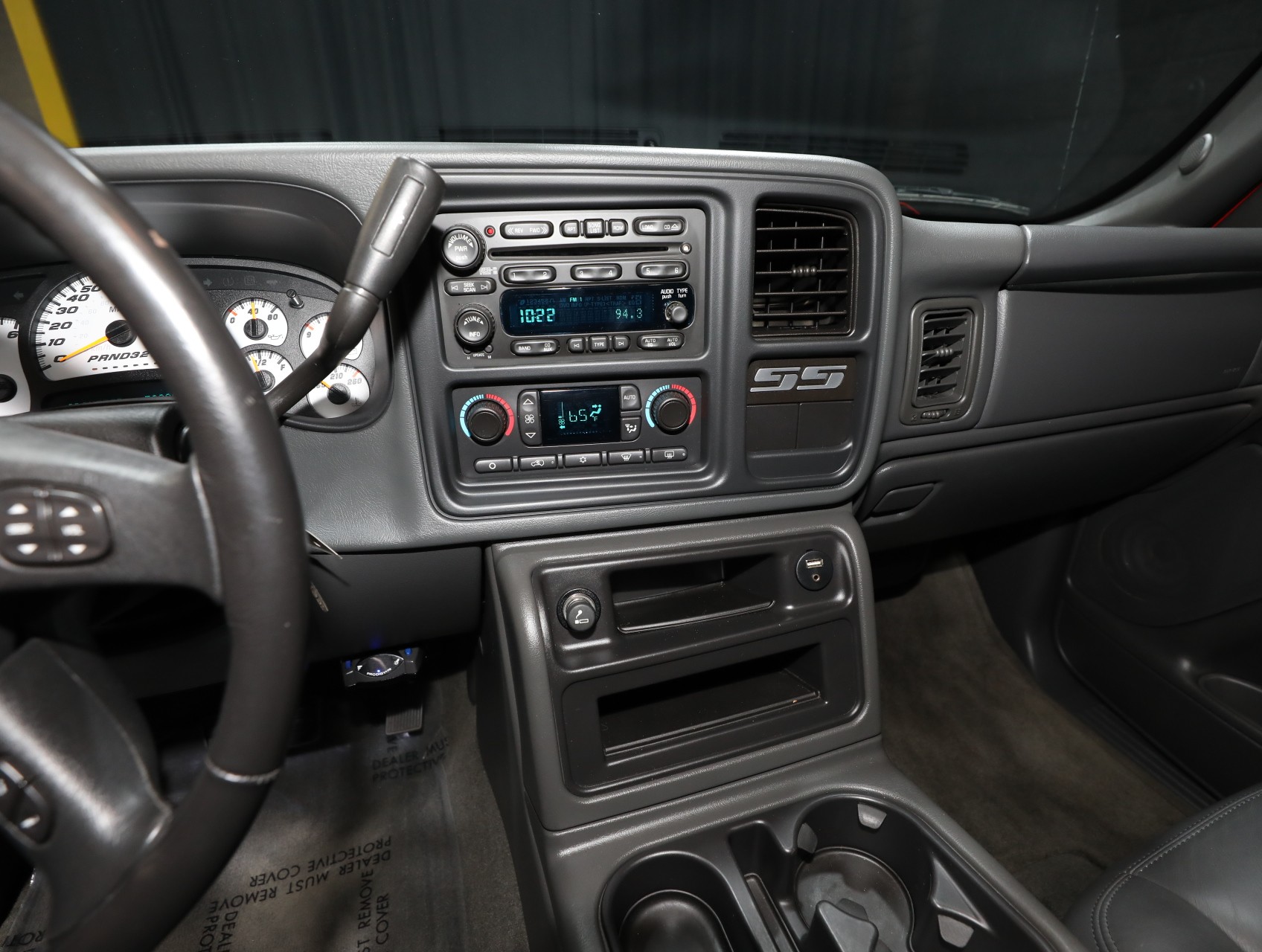 2006 Chevrolet Silverado 1500 SS 62