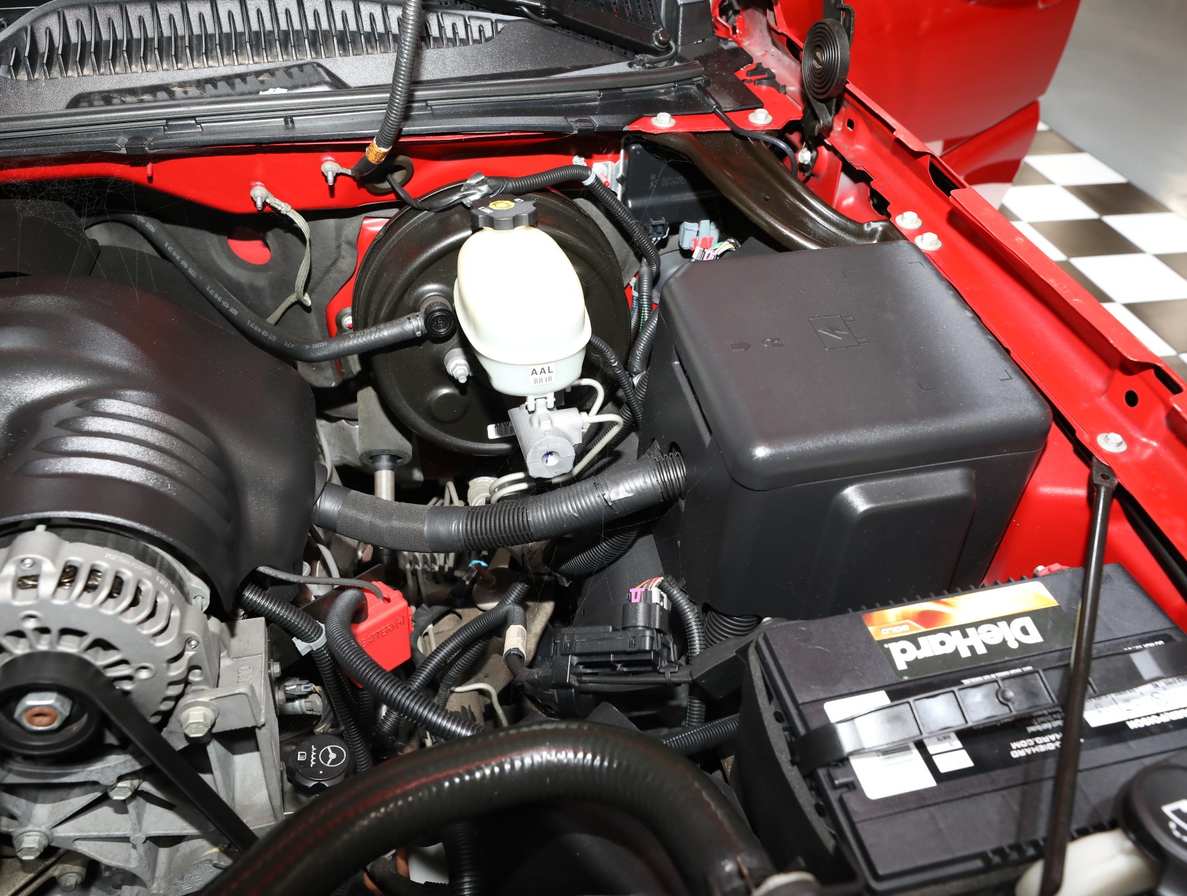 2006 Chevrolet Silverado 1500 SS 79