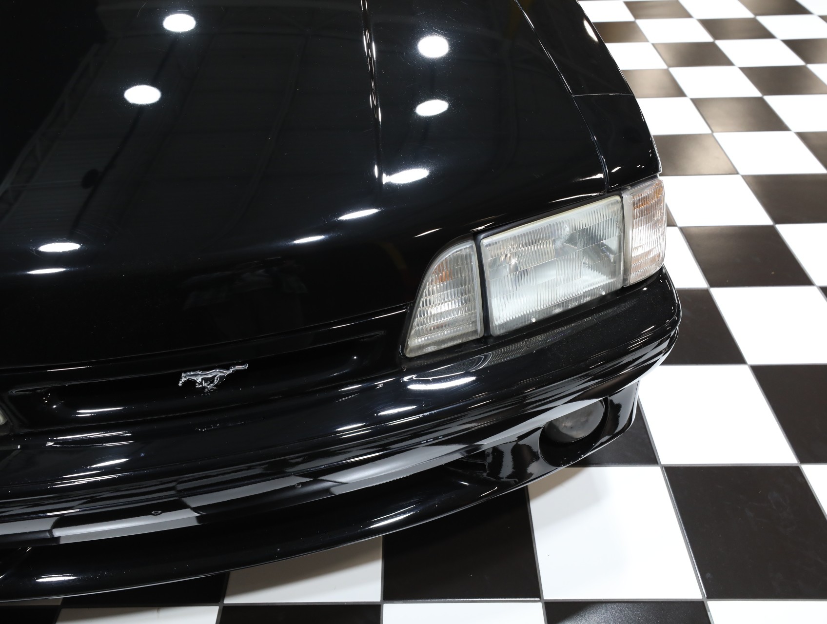 1993 Ford Mustang SVT Cobra 10