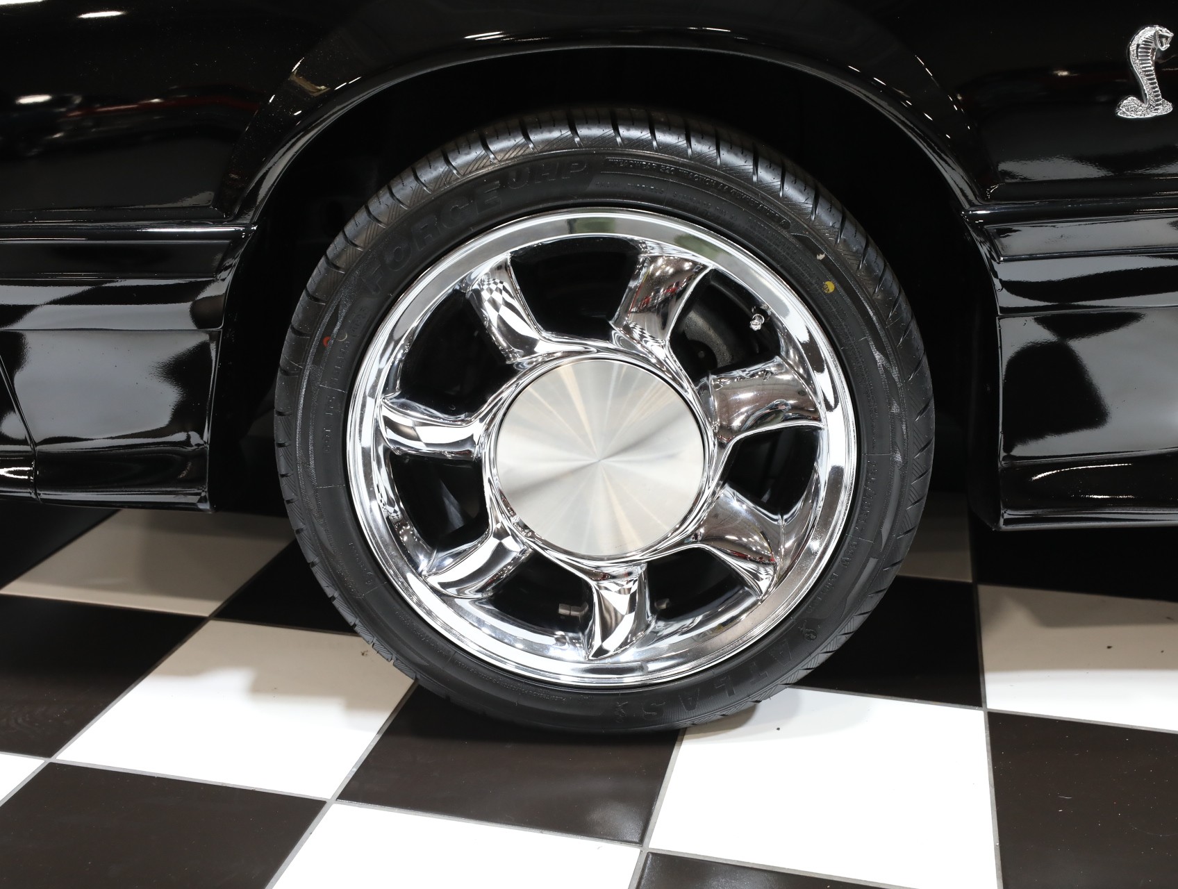 1993 Ford Mustang SVT Cobra 34