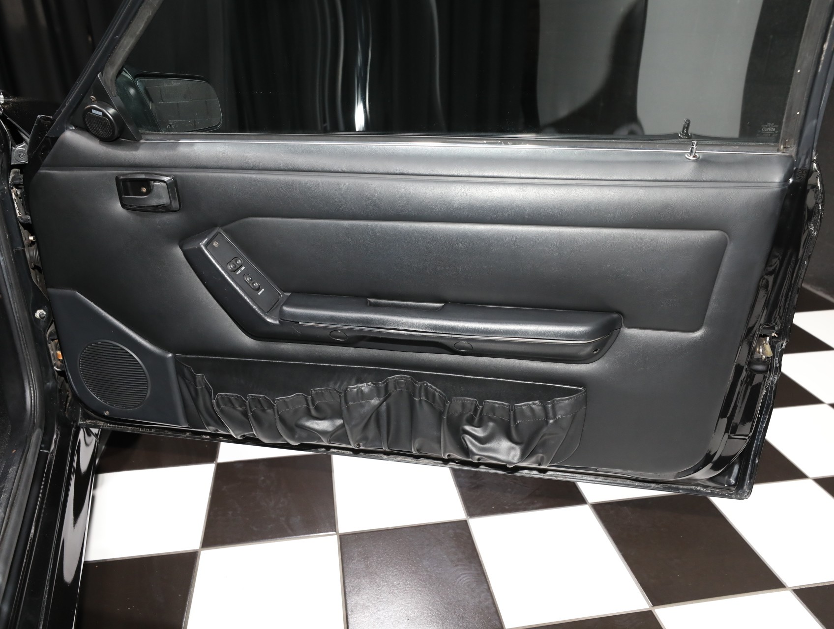 1993 Ford Mustang SVT Cobra 37