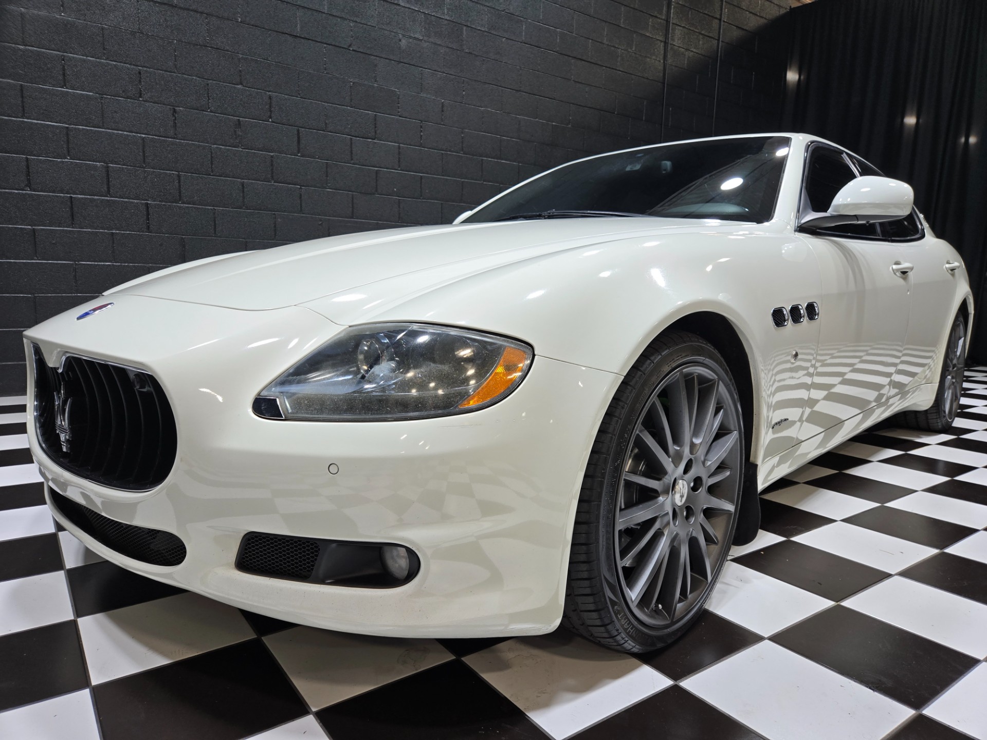 2012 Maserati Quattroporte 18