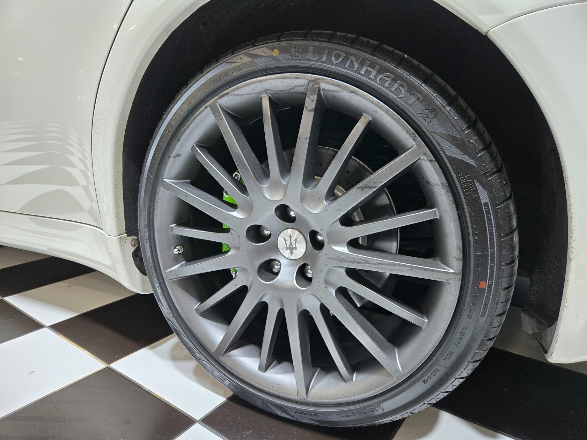 2012 Maserati Quattroporte 29