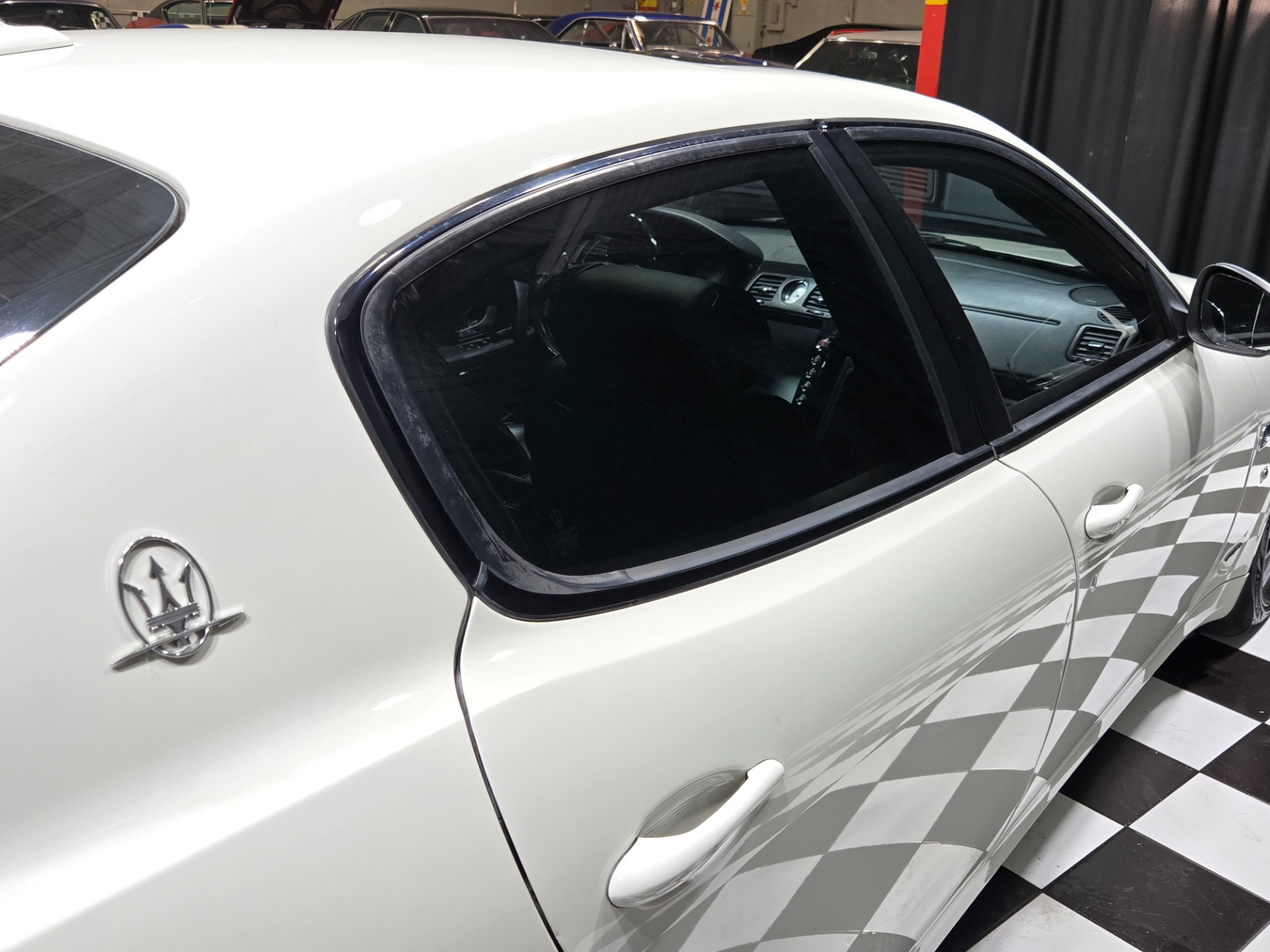 2012 Maserati Quattroporte 38