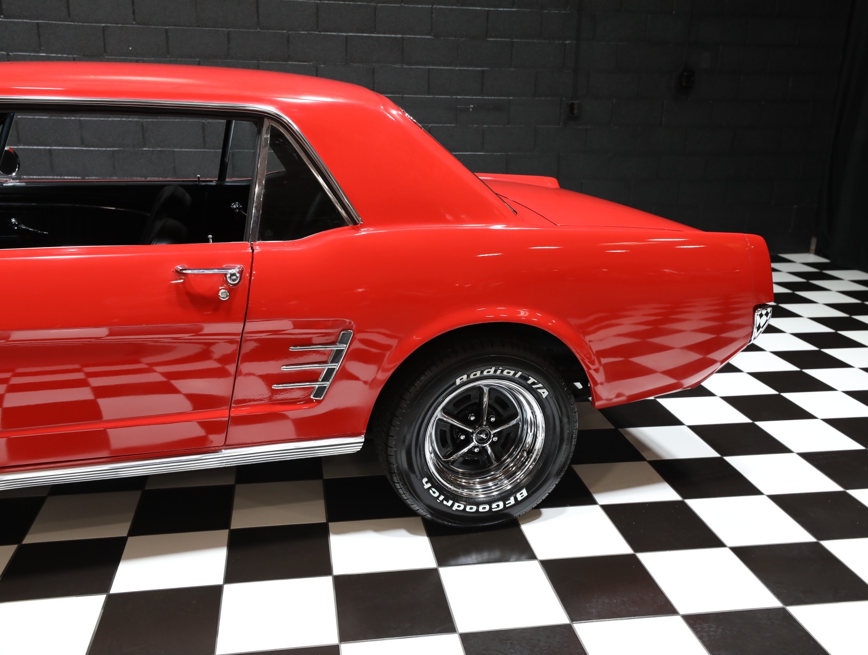1966 Ford Mustang 26