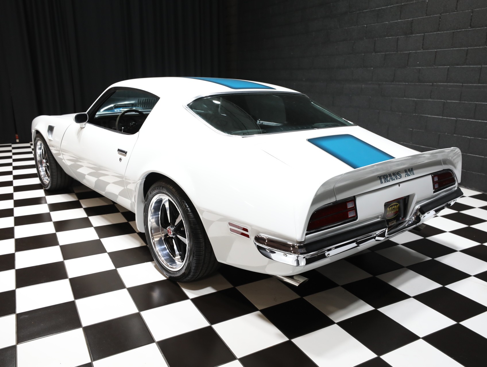 1970 Pontiac Firebird 29