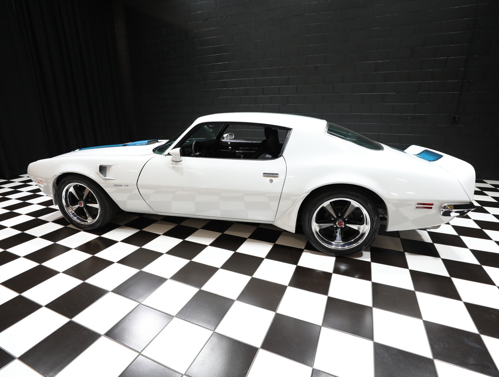 1970 Pontiac Firebird 33