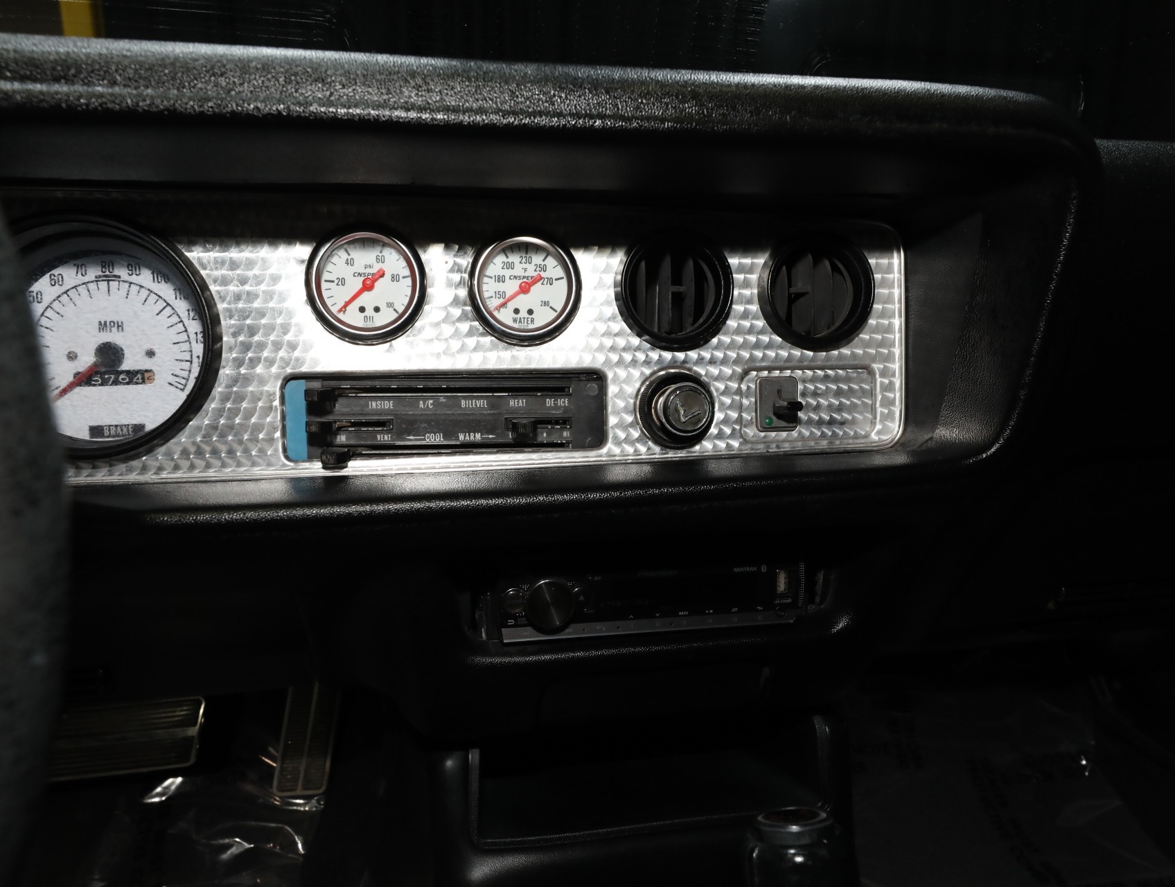 1970 Pontiac Firebird 56