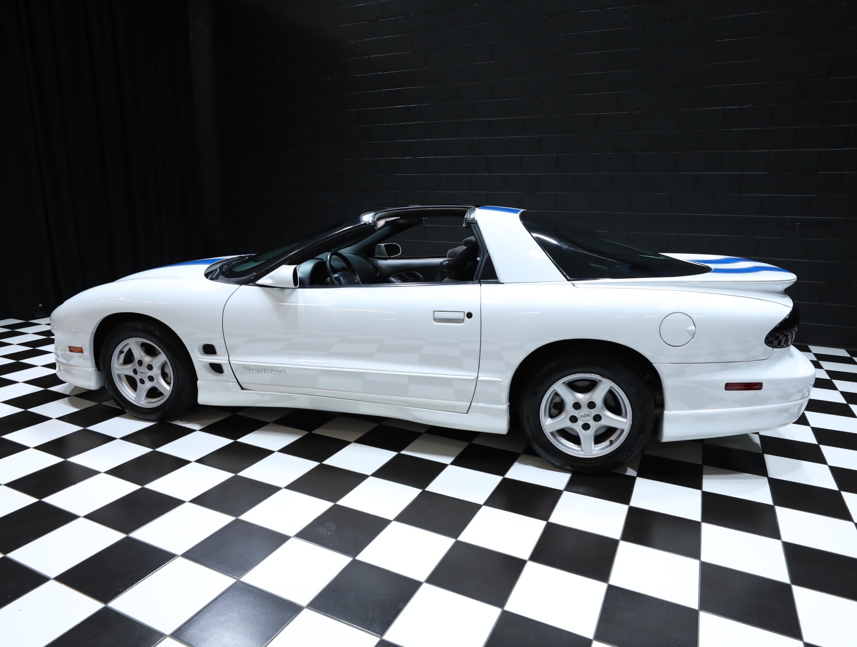 1999 Pontiac Firebird 39