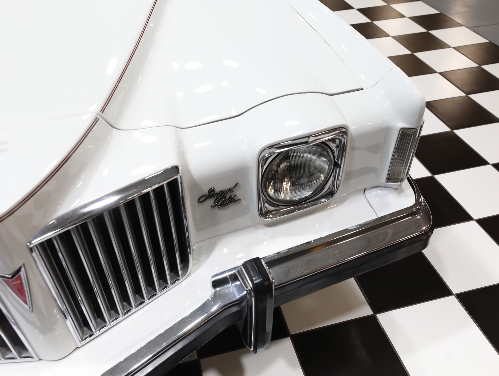 1974 Pontiac Grand Prix 10