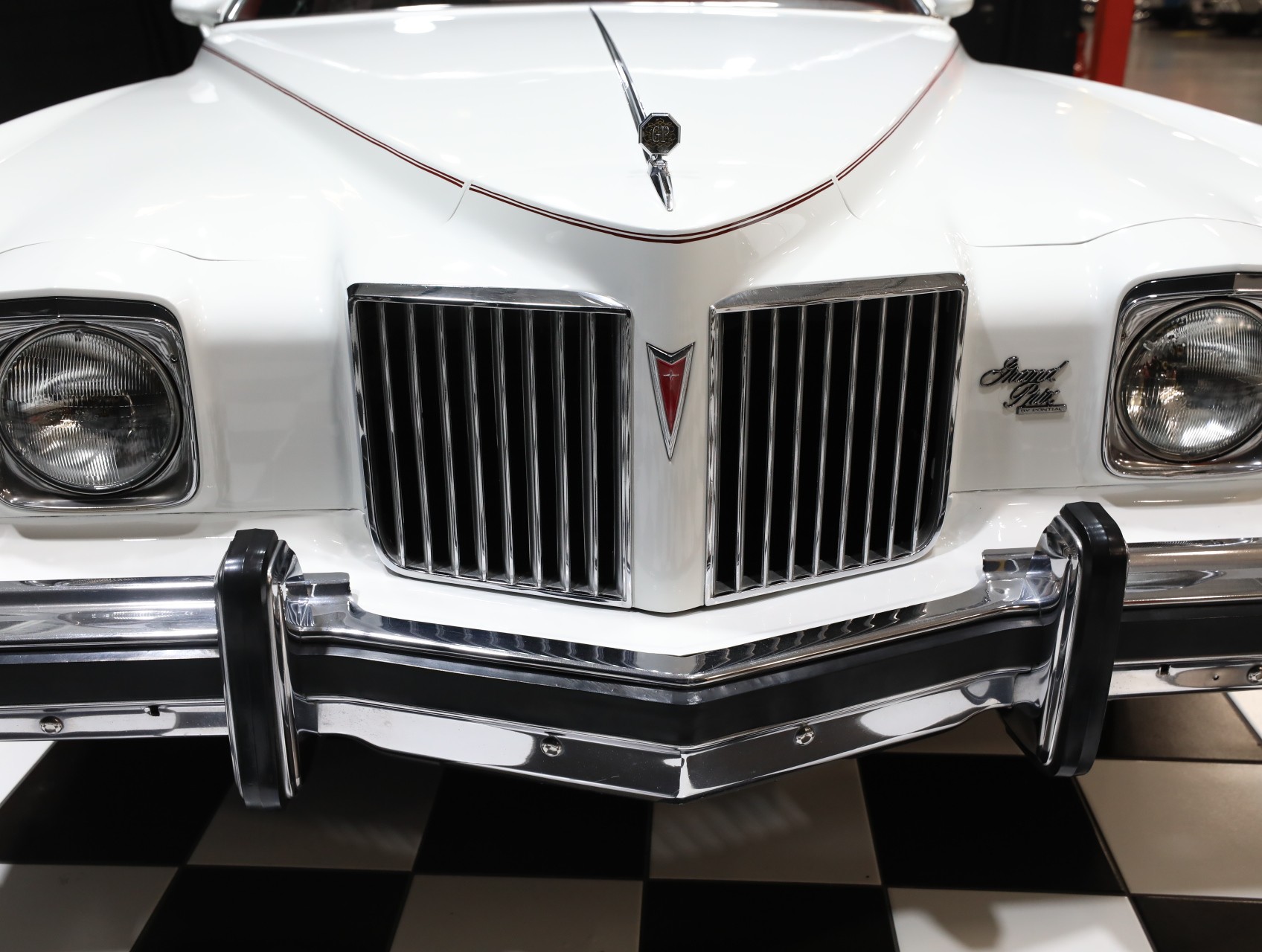 1974 Pontiac Grand Prix 12