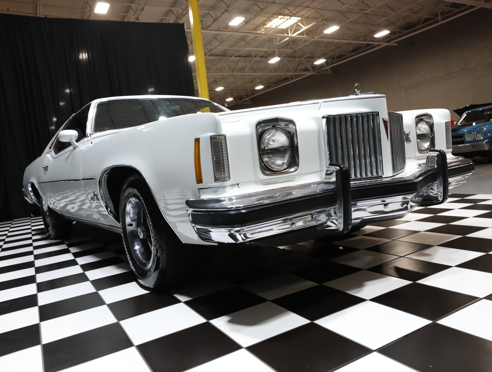 1974 Pontiac Grand Prix 15