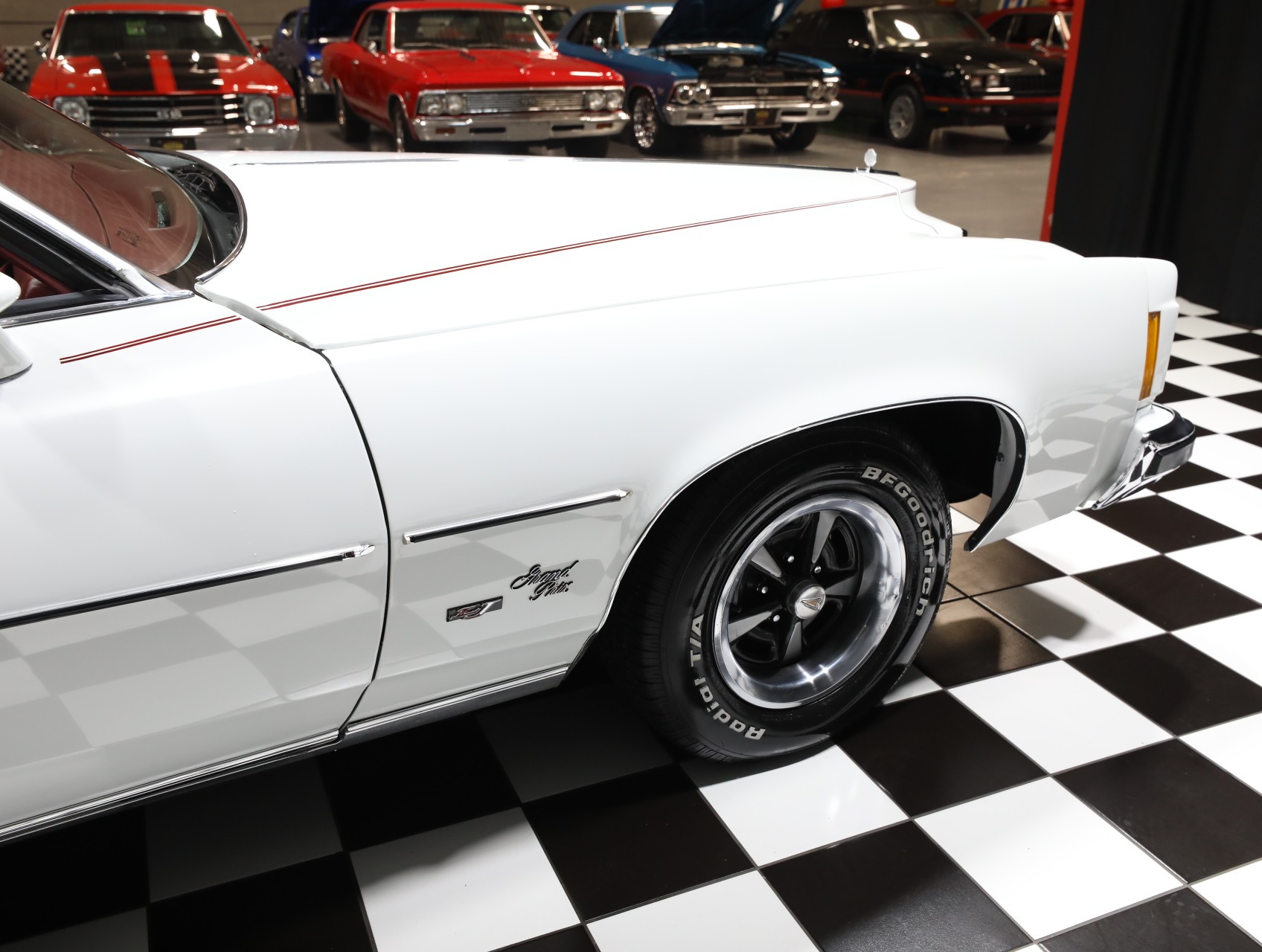1974 Pontiac Grand Prix 16