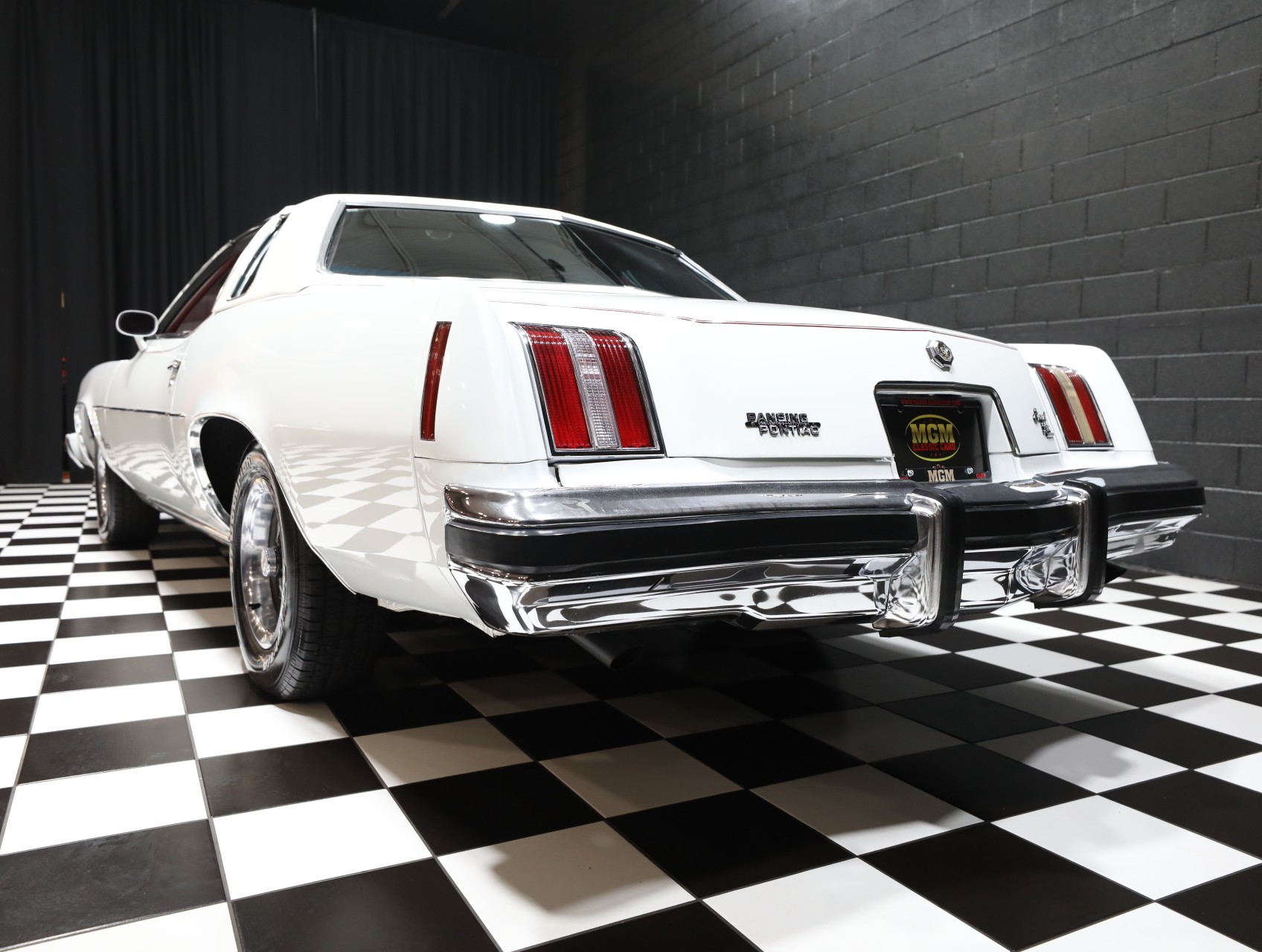 1974 Pontiac Grand Prix 27