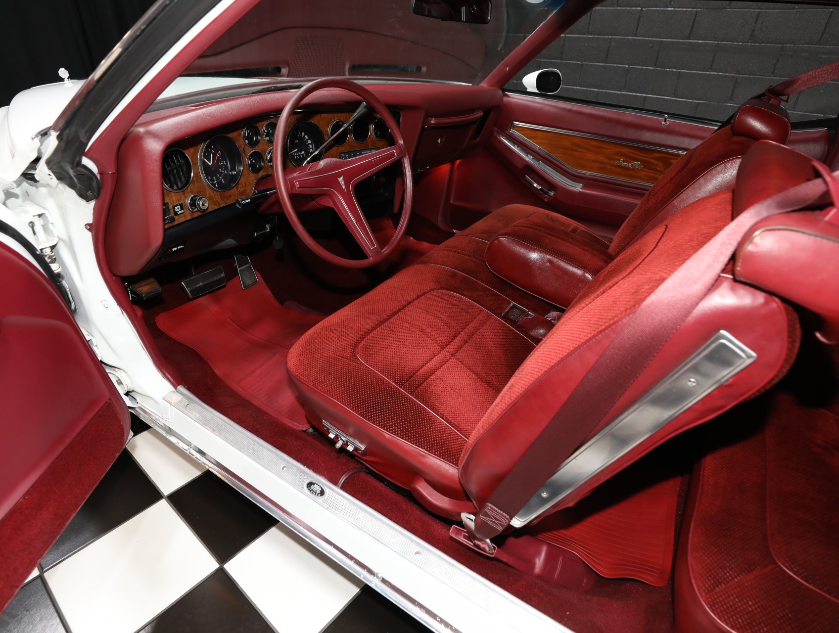 1974 Pontiac Grand Prix 3