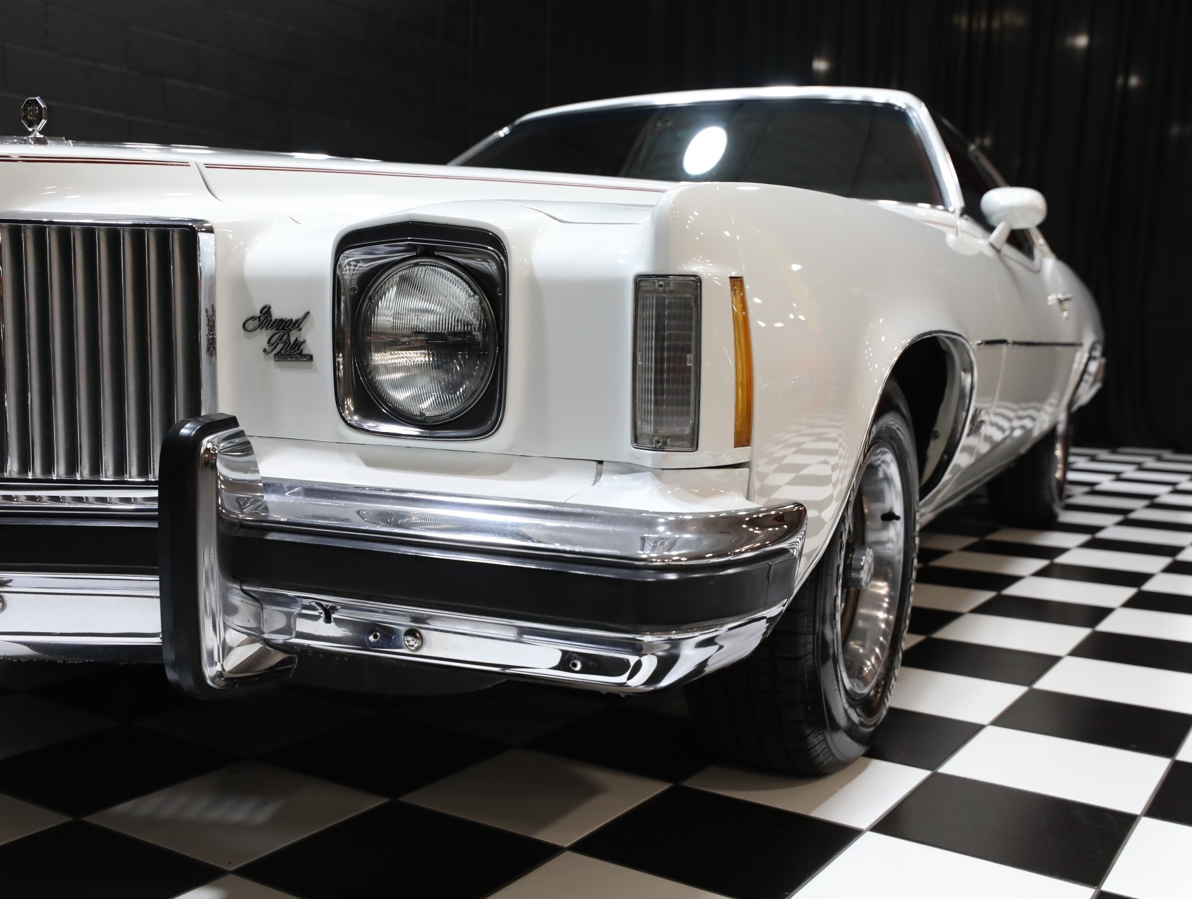 1974 Pontiac Grand Prix 9