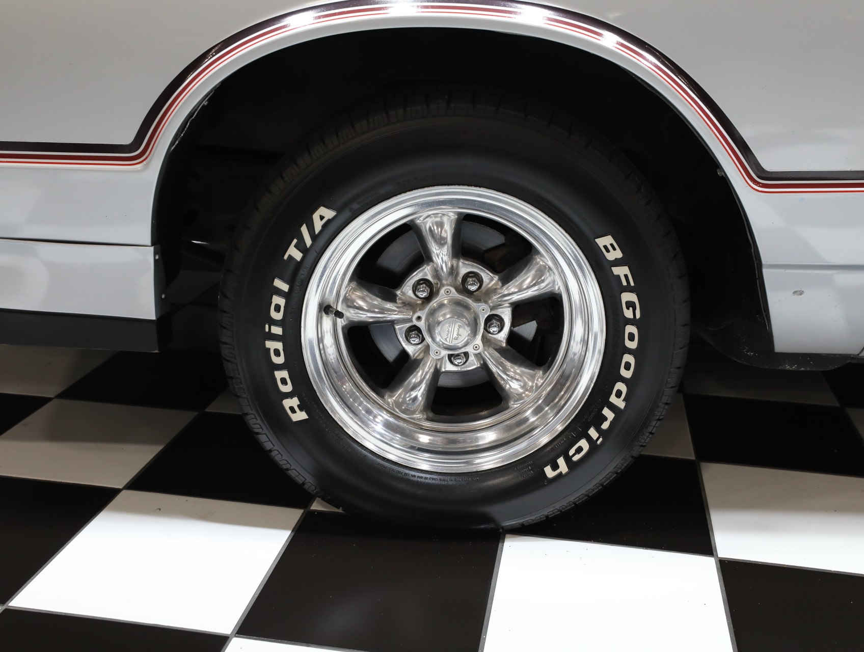 1985 Chevrolet Monte Carlo 32