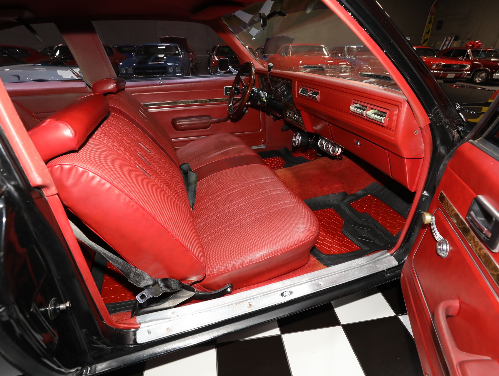1977 Chevrolet Nova 40
