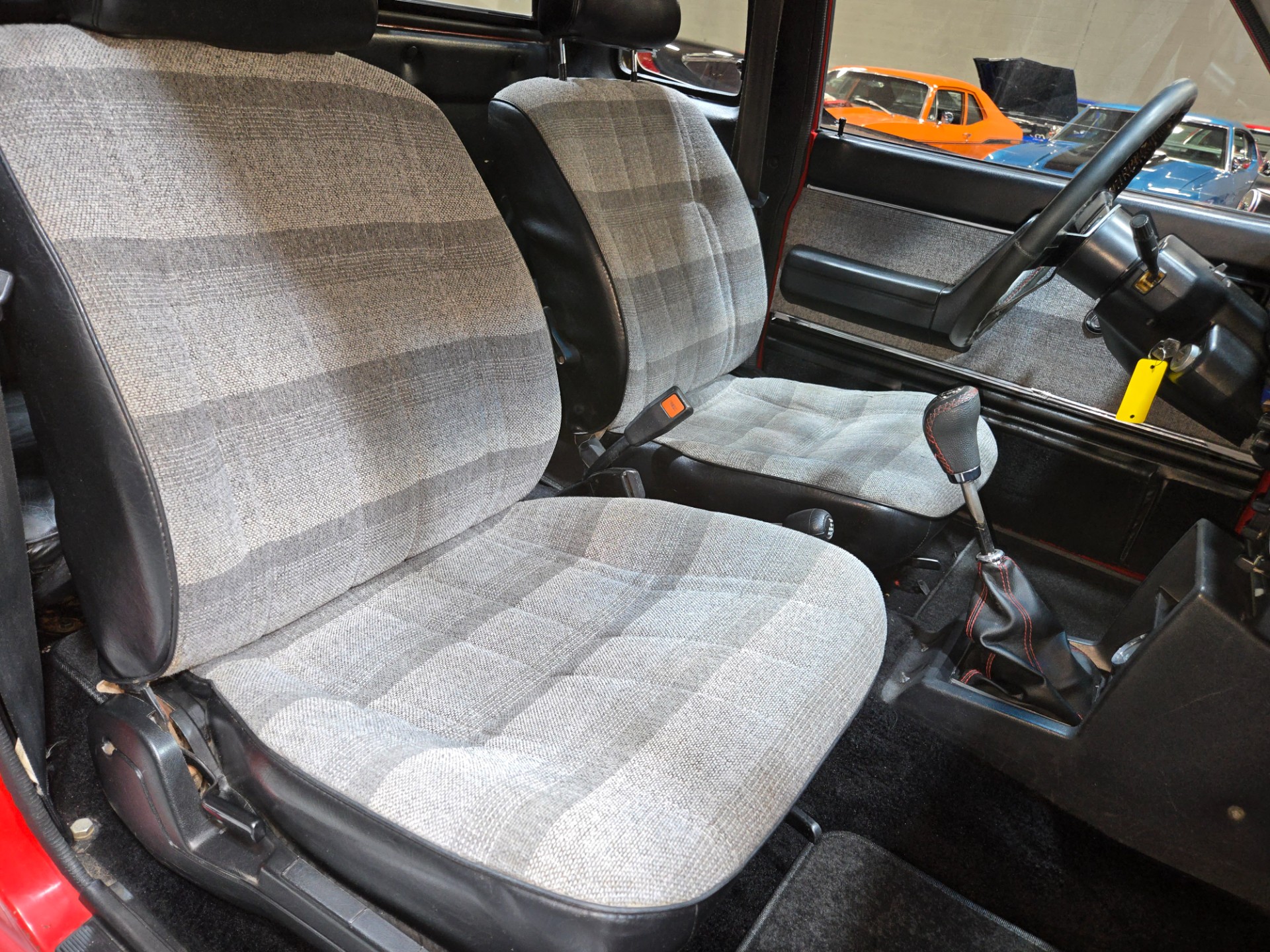 1985 Nissan Pickup 13
