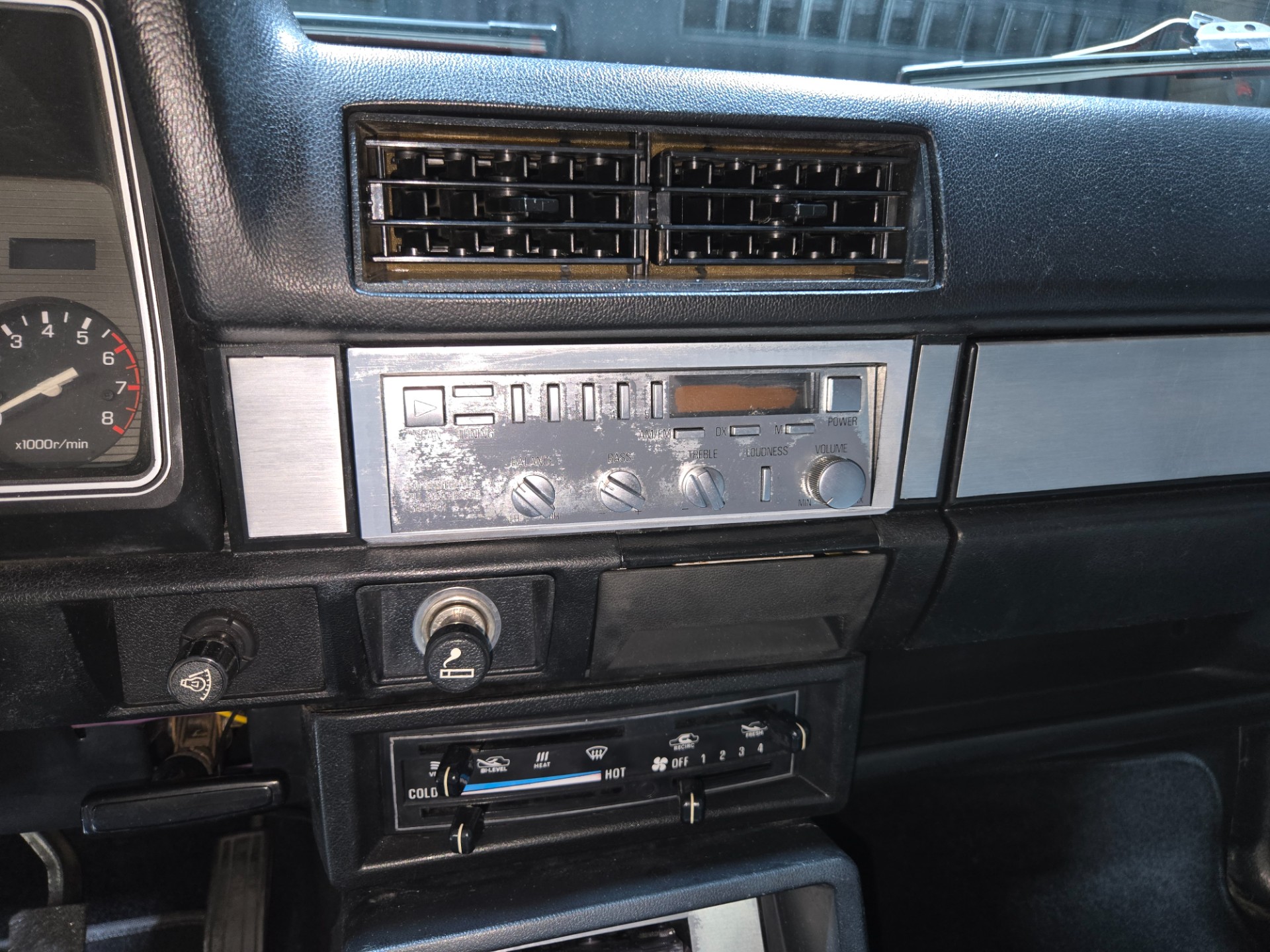 1985 Nissan Pickup 165