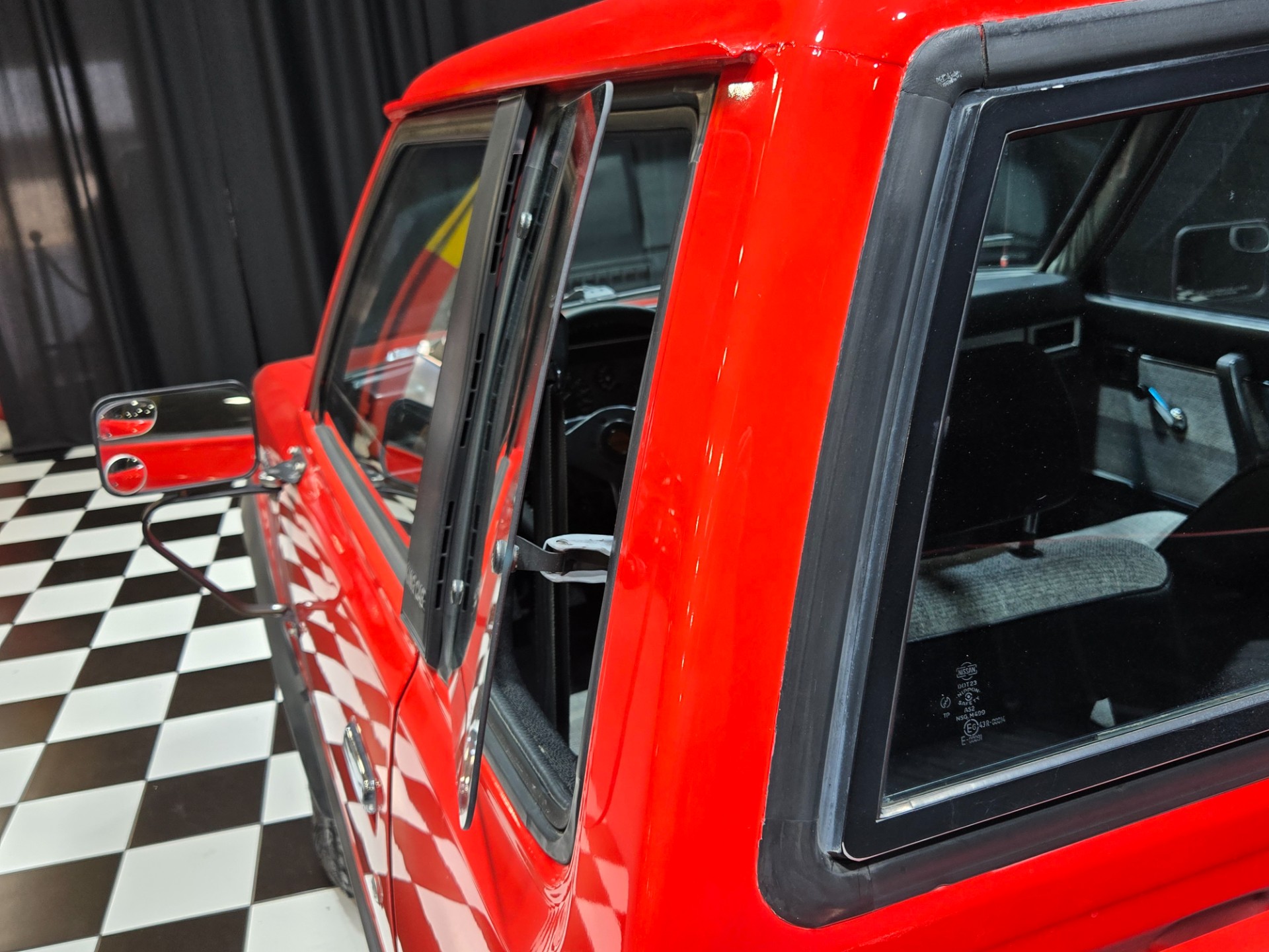 1985 Nissan Pickup 30