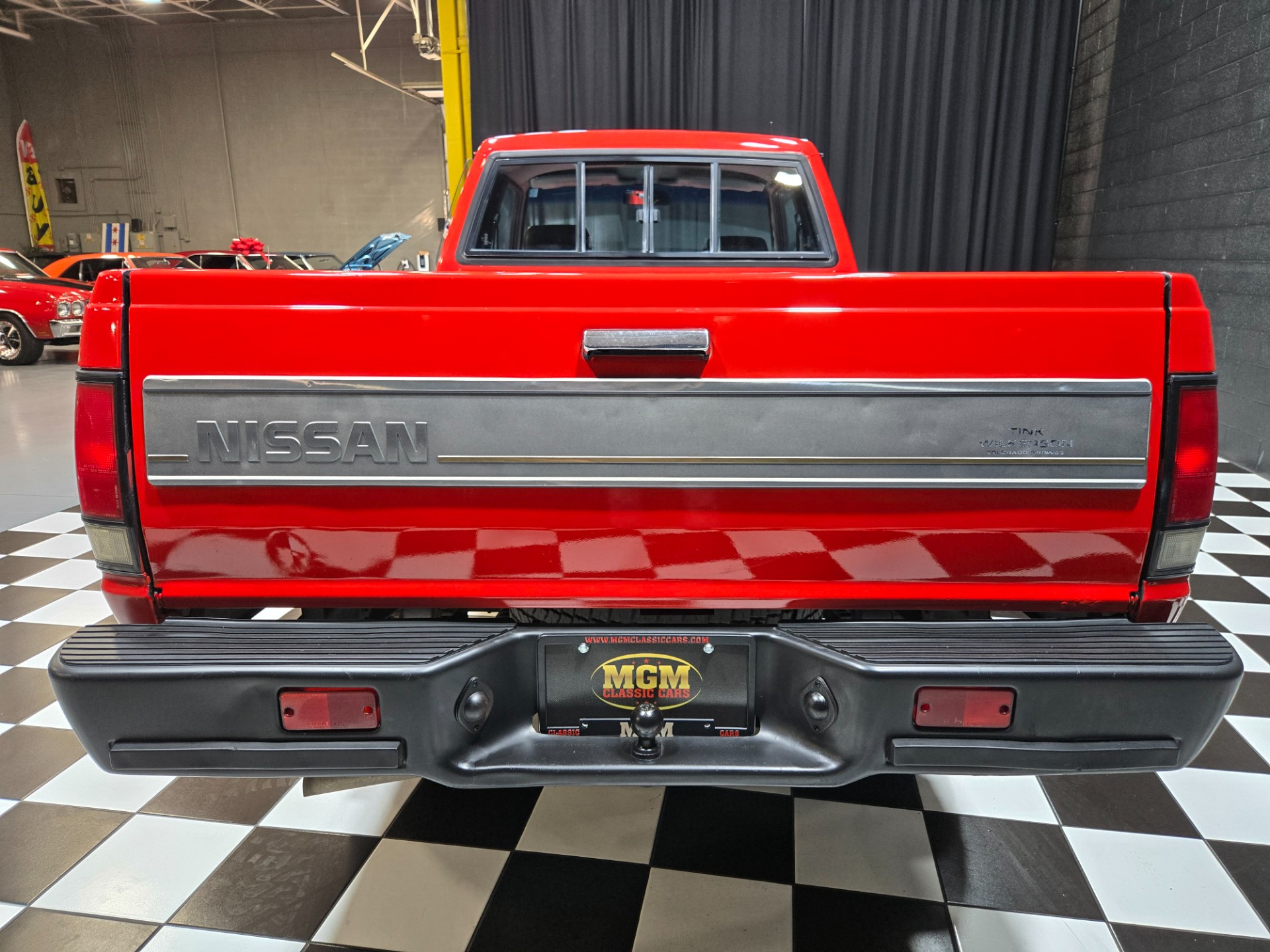 1985 Nissan Pickup 4