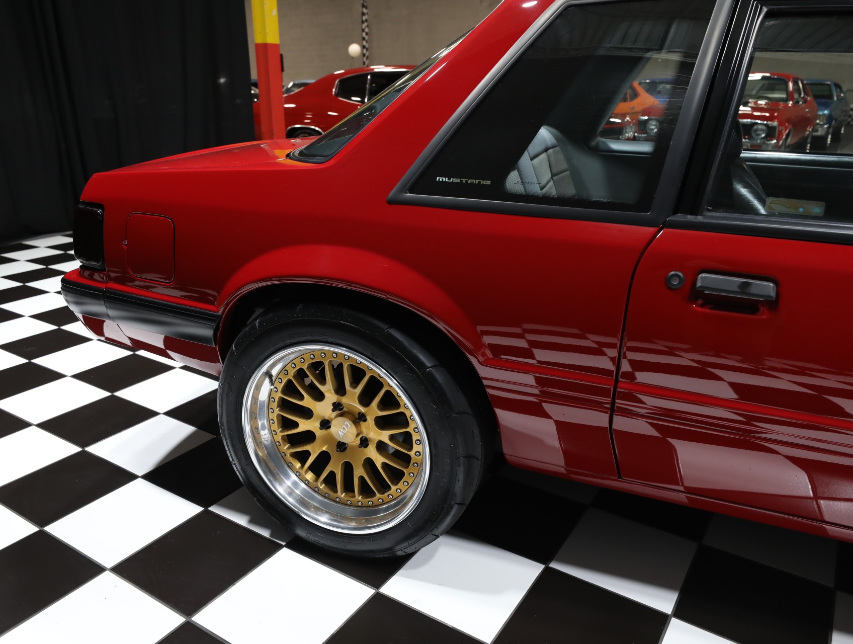 1989 Ford Mustang 21