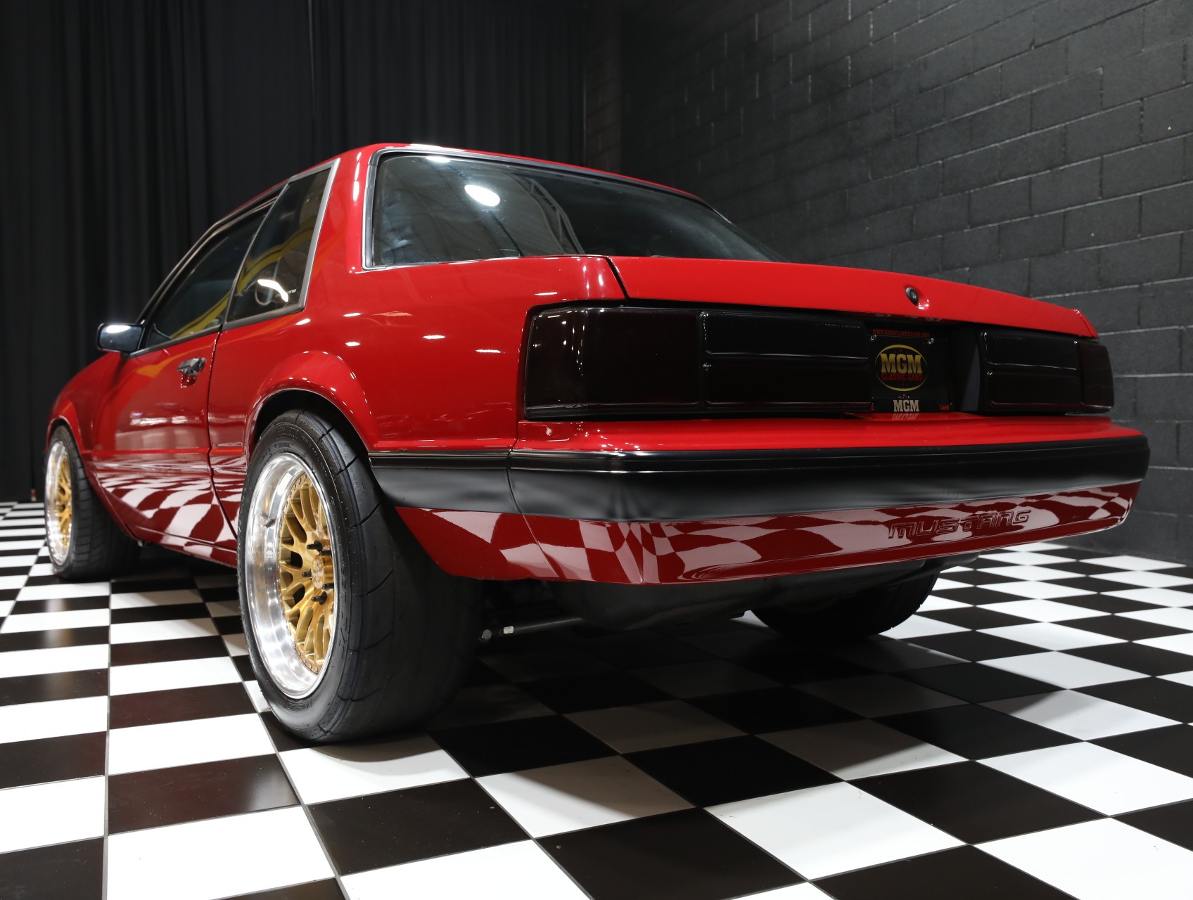 1989 Ford Mustang 27