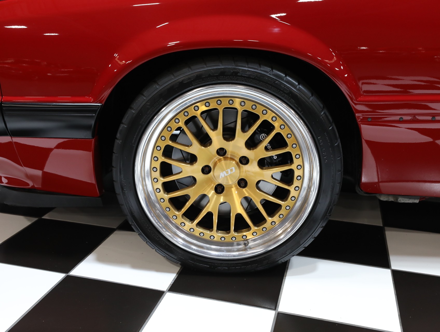 1989 Ford Mustang 36